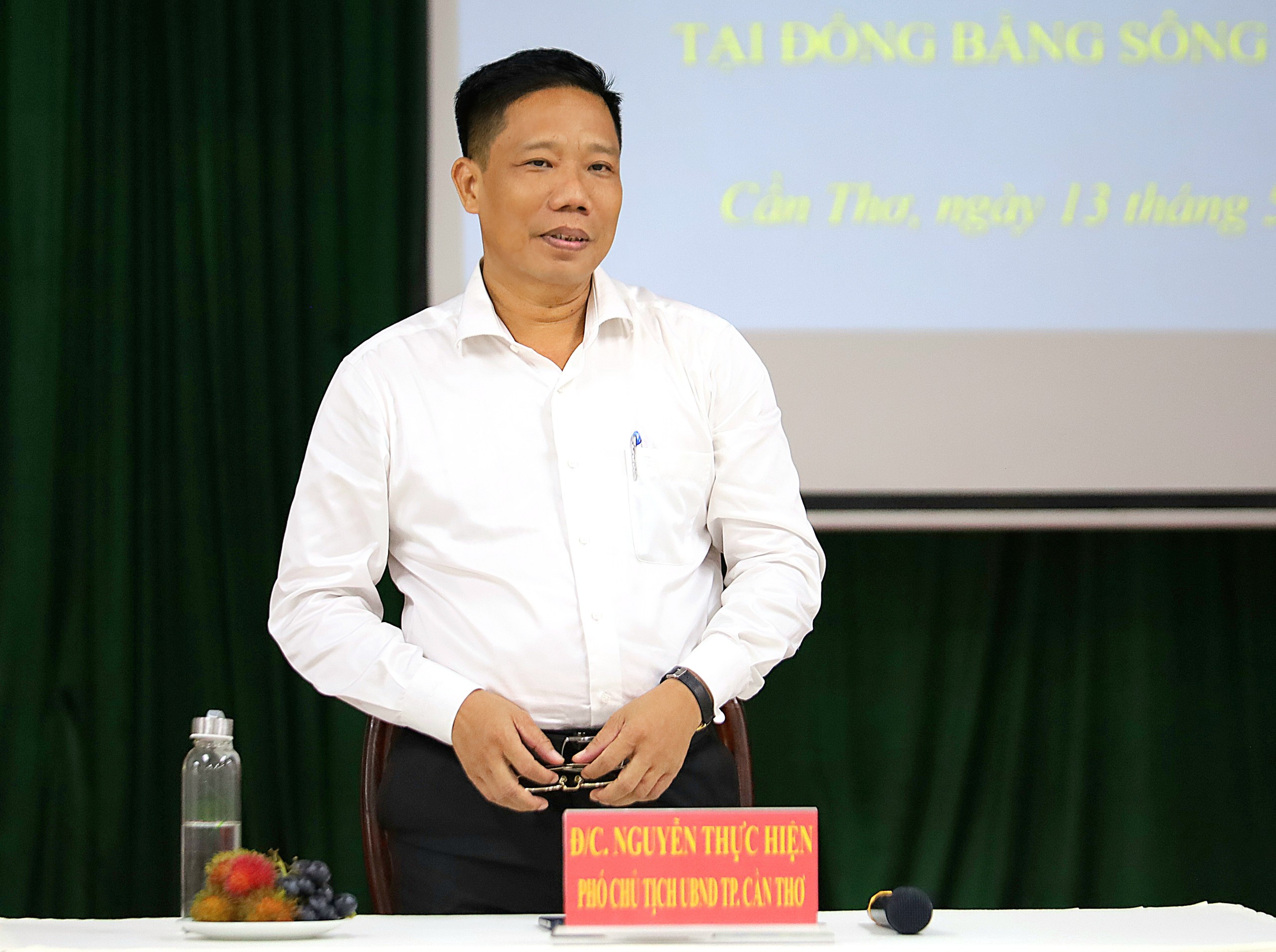 Ông Nguyễn Thực Hiện – Phó Chủ tịch UBND TP. Cần Thơ phát biểu chúc mừng.