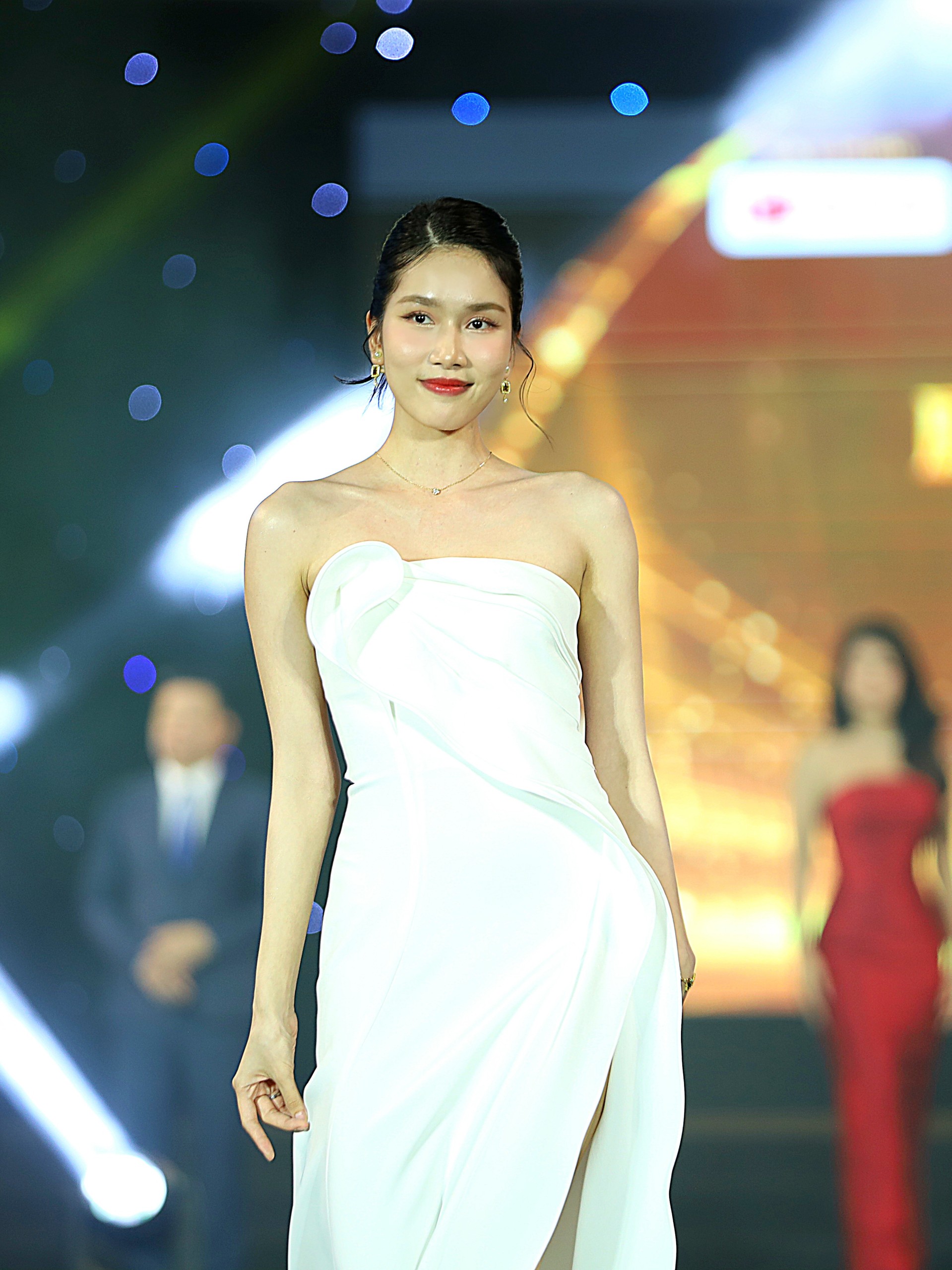 Giám khảo Ths. Phạm Ngọc Phương Anh – Á hậu 1 Hoa hậu Việt Nam 2020, Miss International Vietnam 2022.