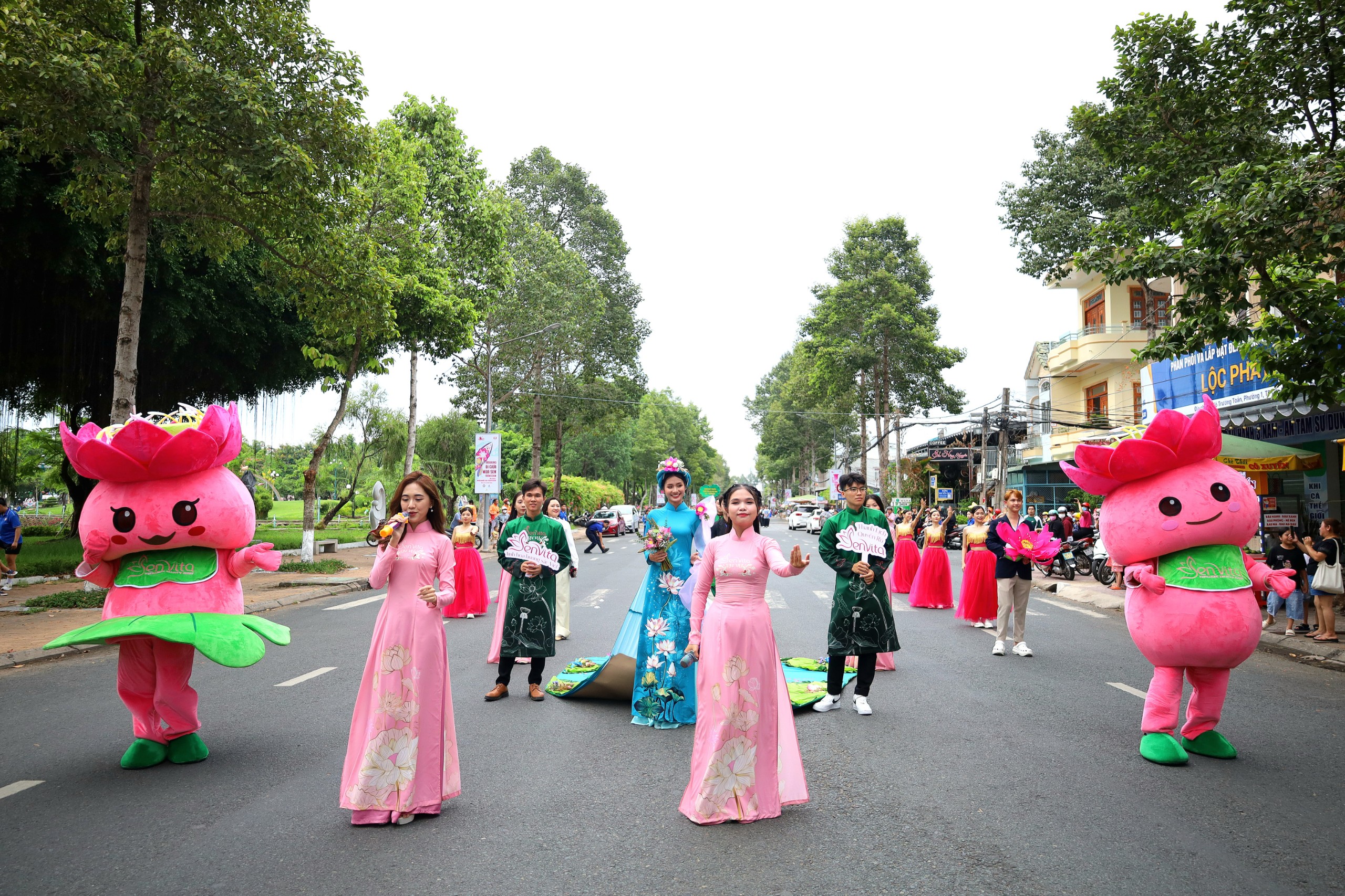 Lễ hội Carnival Sen nằm trong khuôn khổ các hoạt động Lễ hội sen Đồng Tháp “Rạng ngời sắc sen” lần thứ II năm 2024.