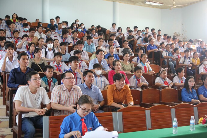 Quang cảnh Hội thi Tin học trẻ Bạc Liêu.