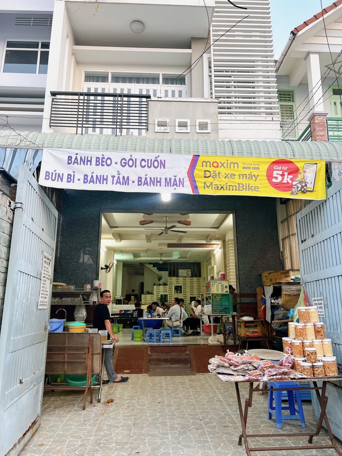 Bánh bèo Lê Lai nổi tiếng hơn 15 năm ở Cần Thơ với nhiều món bánh dân gian hấp dẫn. Địa chỉ: Số 3 đường Lê Lai, phường An Phú, quận Ninh Kiều, TP Cần Thơ; hoạt động từ 15 giờ - 21 giờ mỗi ngày.