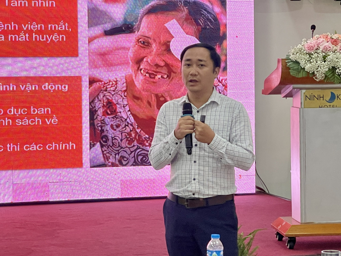 Ông Lê Quang Trầm Tĩnh, Giám đốc chương trình FHF Việt Nam phát biểu tại hội thảo.