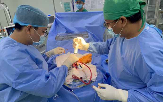Ca phẫu thuật thành công sau 90 phút thực hiện. (Ảnh: Bệnh viện Đa khoa Trung ương TP Cần Thơ)