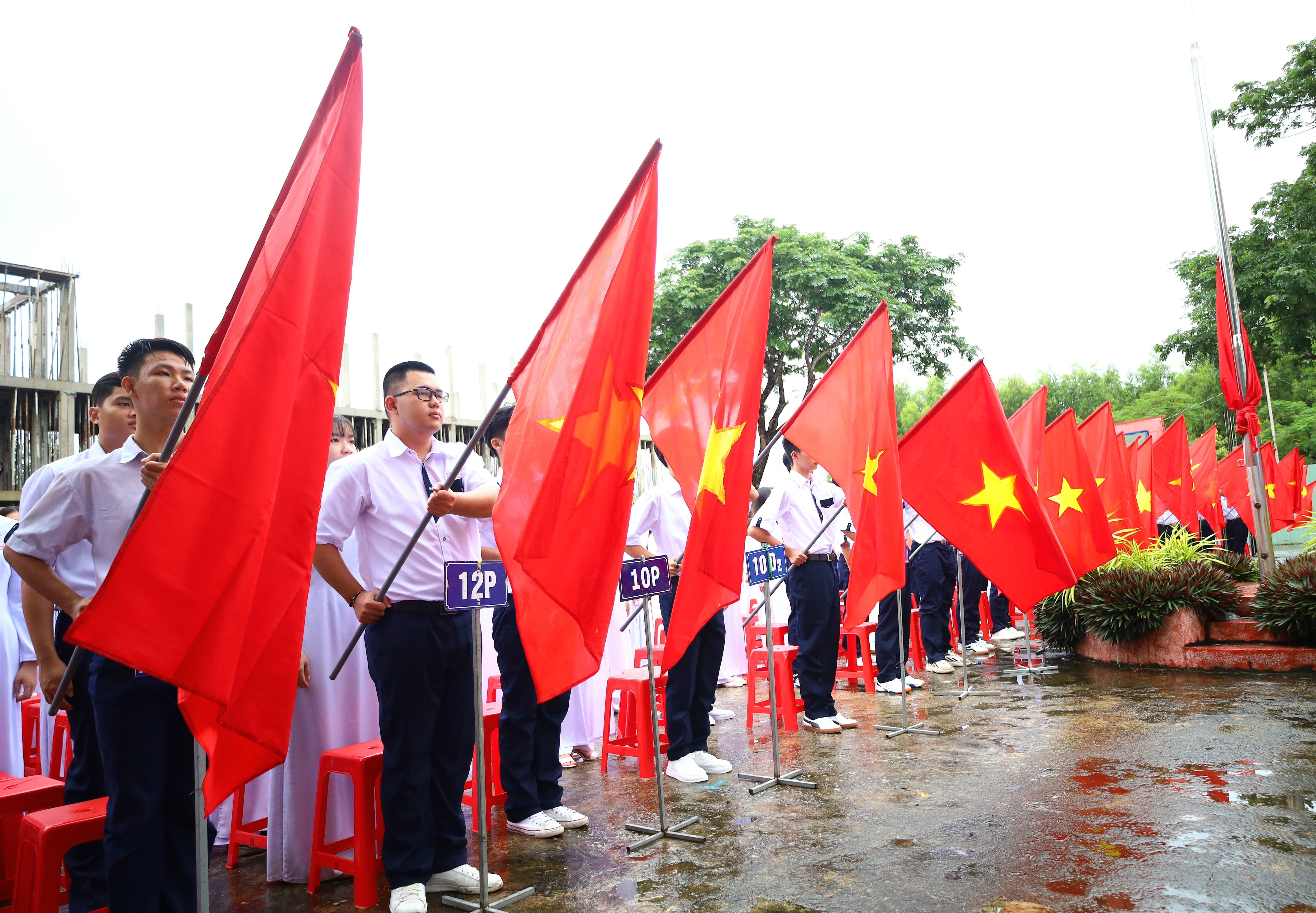 Trường THPT chuyên Lý Tự Trọng, quận Cái Răng, TP. Cần Thơ long trọng tổ chức lễ khai giảng năm học 2024 – 2025.