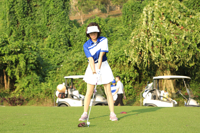 Các nữ golfer thi đấu thành công ở giải đấu này khi giành được nhiều giải thưởng