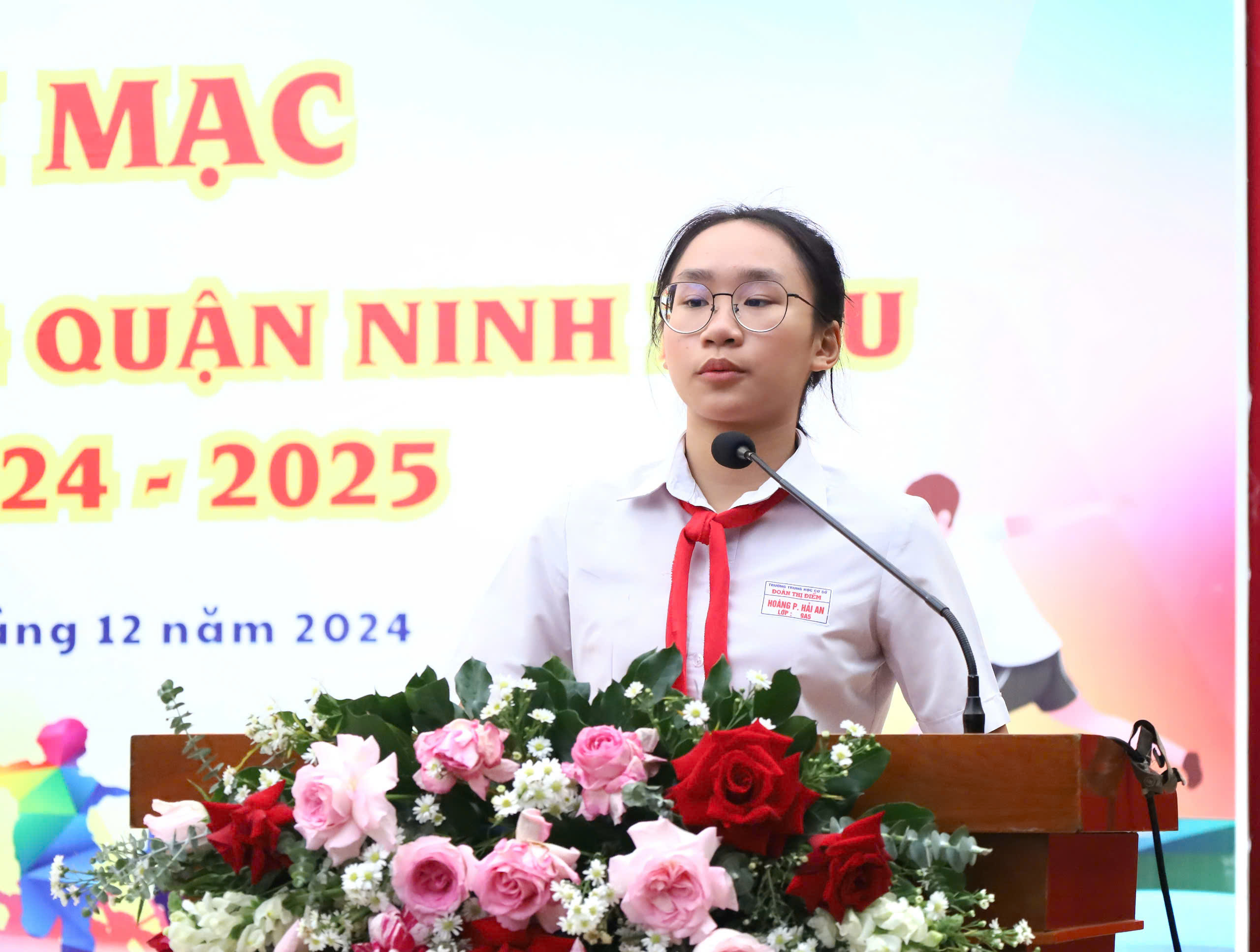 Em Hoàng Phạm Hải An - học sinh lớp 9A5 Trường THCS Đoàn Thị Điểm đại diện các vận động viên hạ quyết tâm thi đấu.