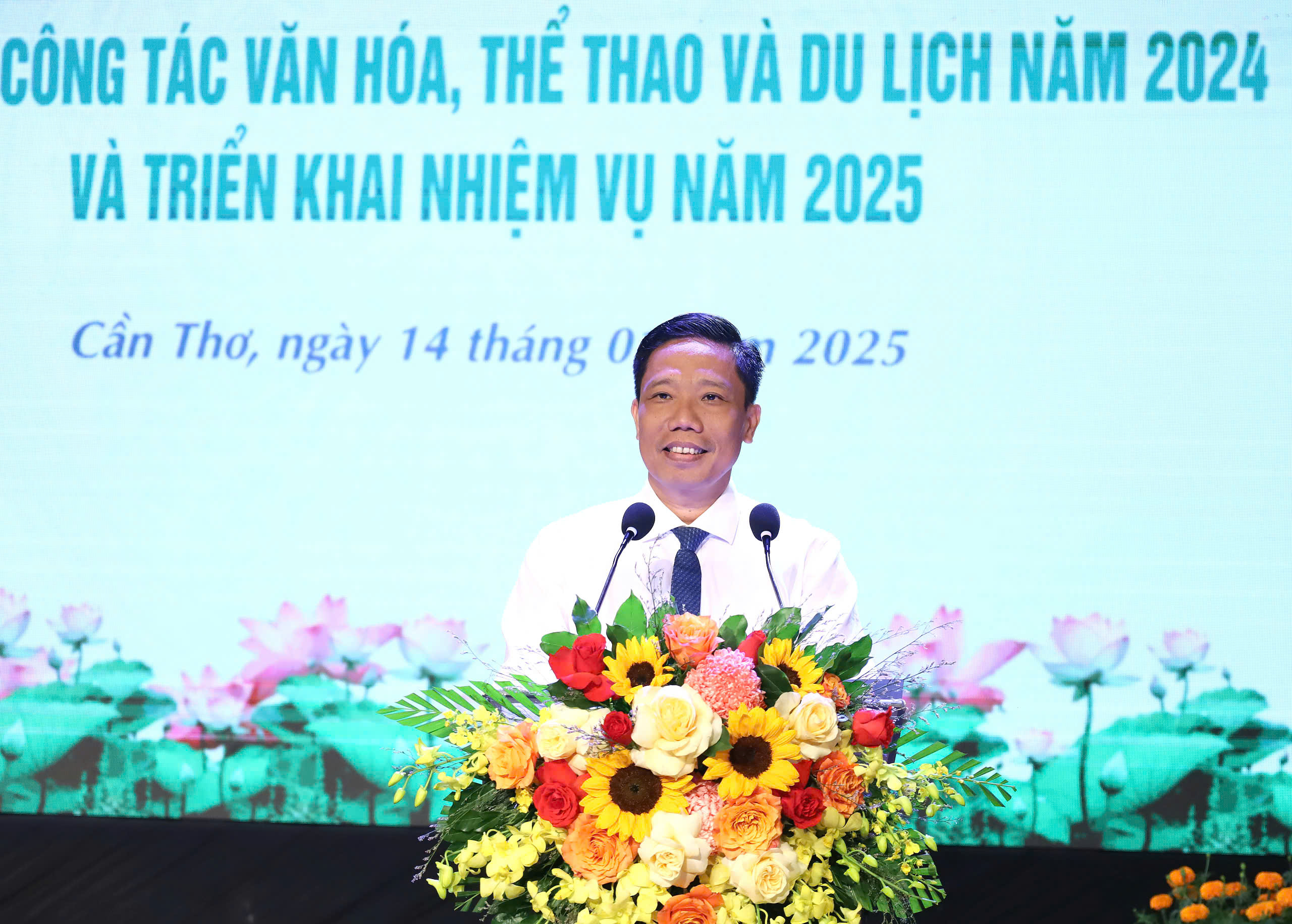 Ông Nguyễn Thực Hiện - Phó Chủ tịch UBND TP. Cần Thơ phát biểu chỉ đạo tại hội nghị.