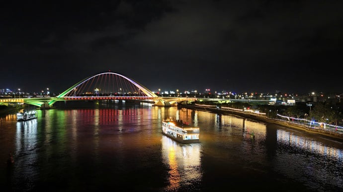 Tour du thuyền trên sông Cần Thơ
