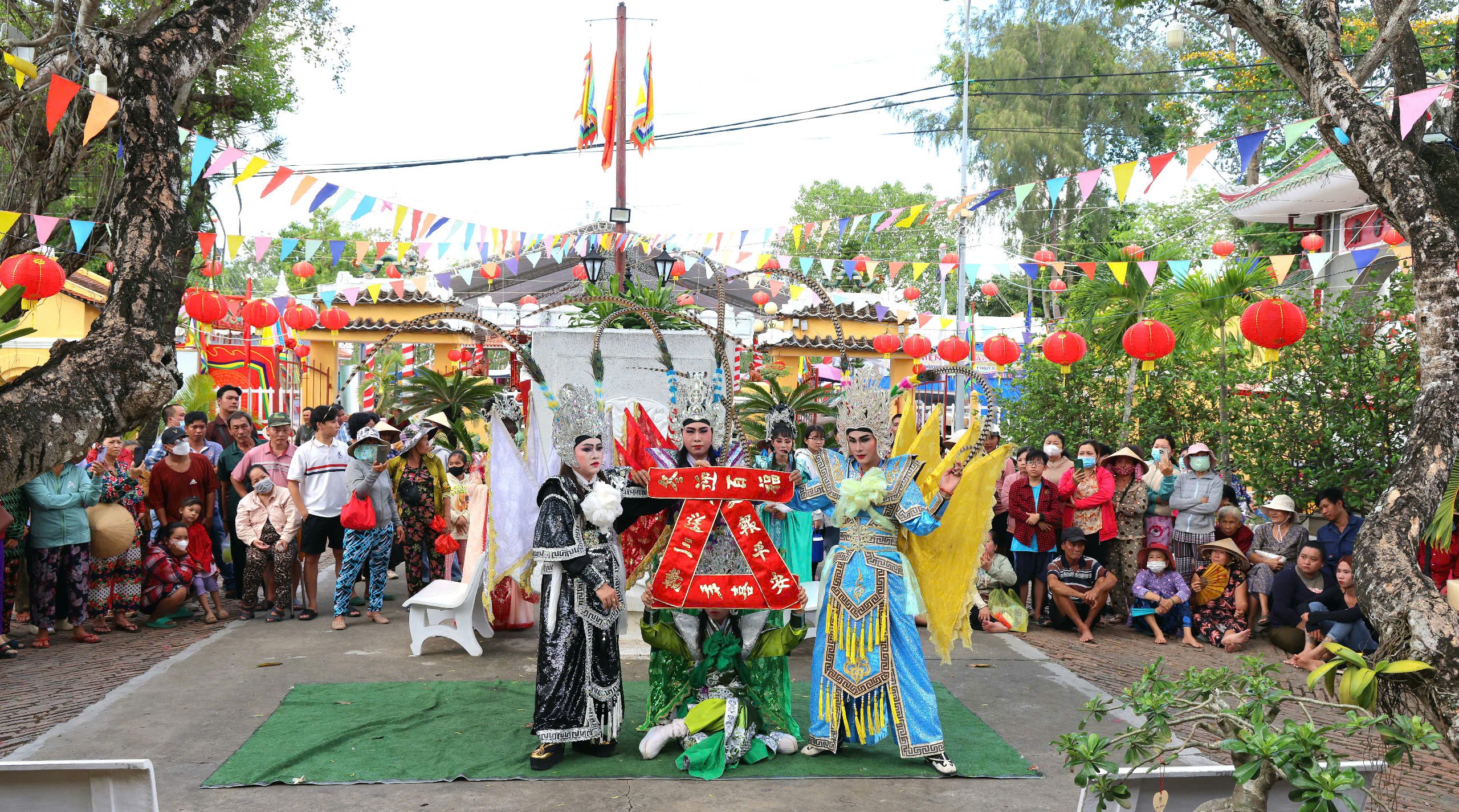Nghi thức xây chầu đại bội.