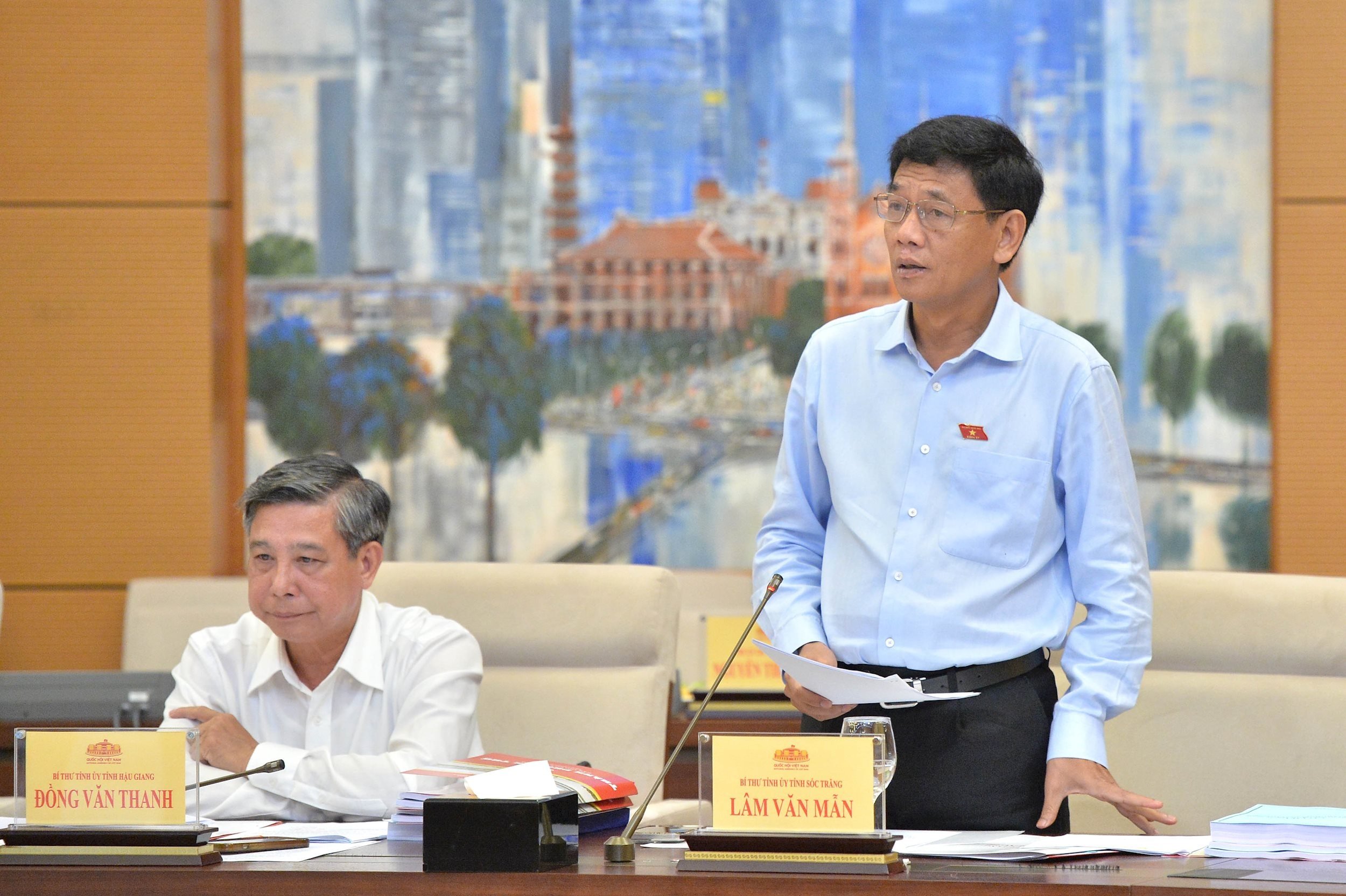Ông Lâm Văn Mẫn, Ủy viên Trung ương Đảng, Bí thư Tỉnh ủy Sóc Trăng phát biểu tại cuộc làm việc