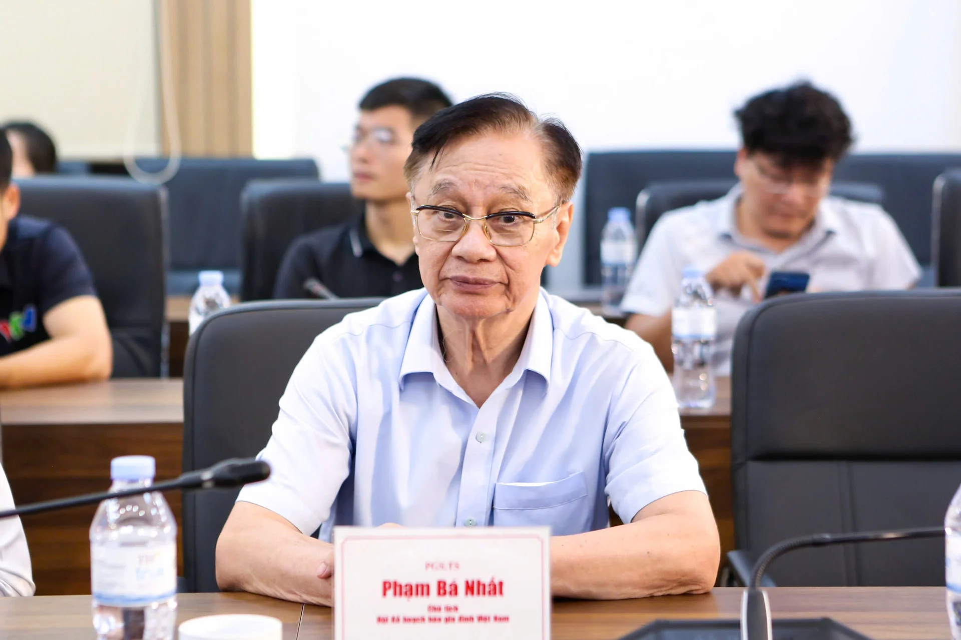 PGS. TS Phạm Bá Nhất - Chủ tịch Hội Kế hoạch hóa Gia đình Việt Nam tham dự chương trình.