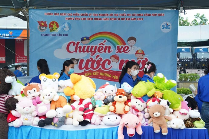 Cơ hội mang rác đến để... đổi những phần quà hấp dẫn