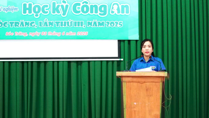 Chị Triệu Thị Ngọc Diễm, Bí thư Tỉnh đoàn Sóc Trăng phát biểu tại chương trình