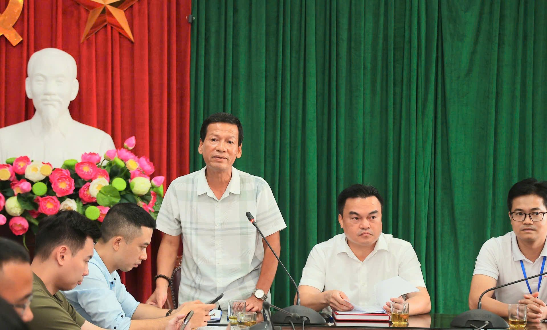 Ông Trương Thế Toàn – Trọng tài Liên đoàn Bóng đá Hà Nội, phụ trách chuyên môn Press Cup 2025 phổ biến và giải thích chi tiết về quy chế, điều lệ thi đấu của mùa giải.