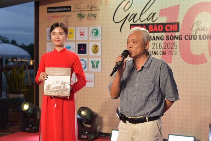Nhà báo Vũ Thống Nhất - Nguyên phóng viên báo Sài Gòn Giải Phóng chia sẻ về tập sách ảnh “Tây Nam Bộ kháng chiến – Lịch sử qua ống kính (1945 – 1975)”