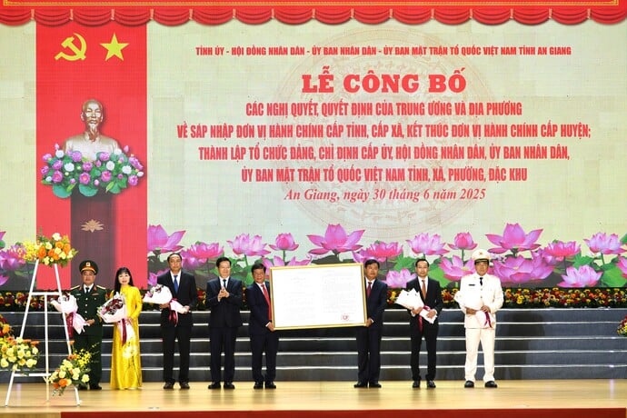 Đón nhận Nghị quyết của Quốc hội về thành lập tỉnh An Giang