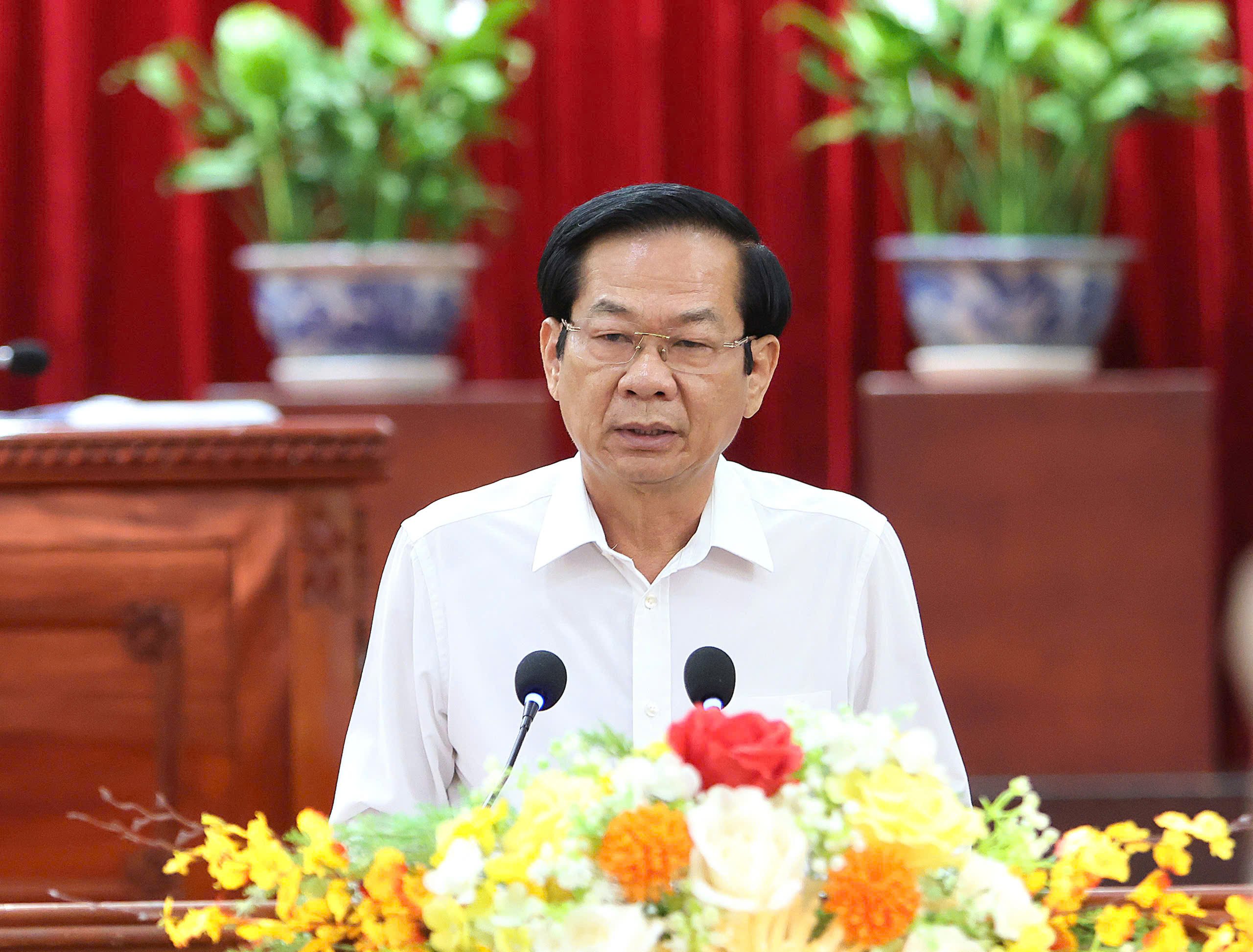 Ông Đỗ Thanh Bình - Ủy viên BCH Trung ương Đảng, Bí thư Thành ủy Cần Thơ phát biểu chỉ đạo tại hội nghị.