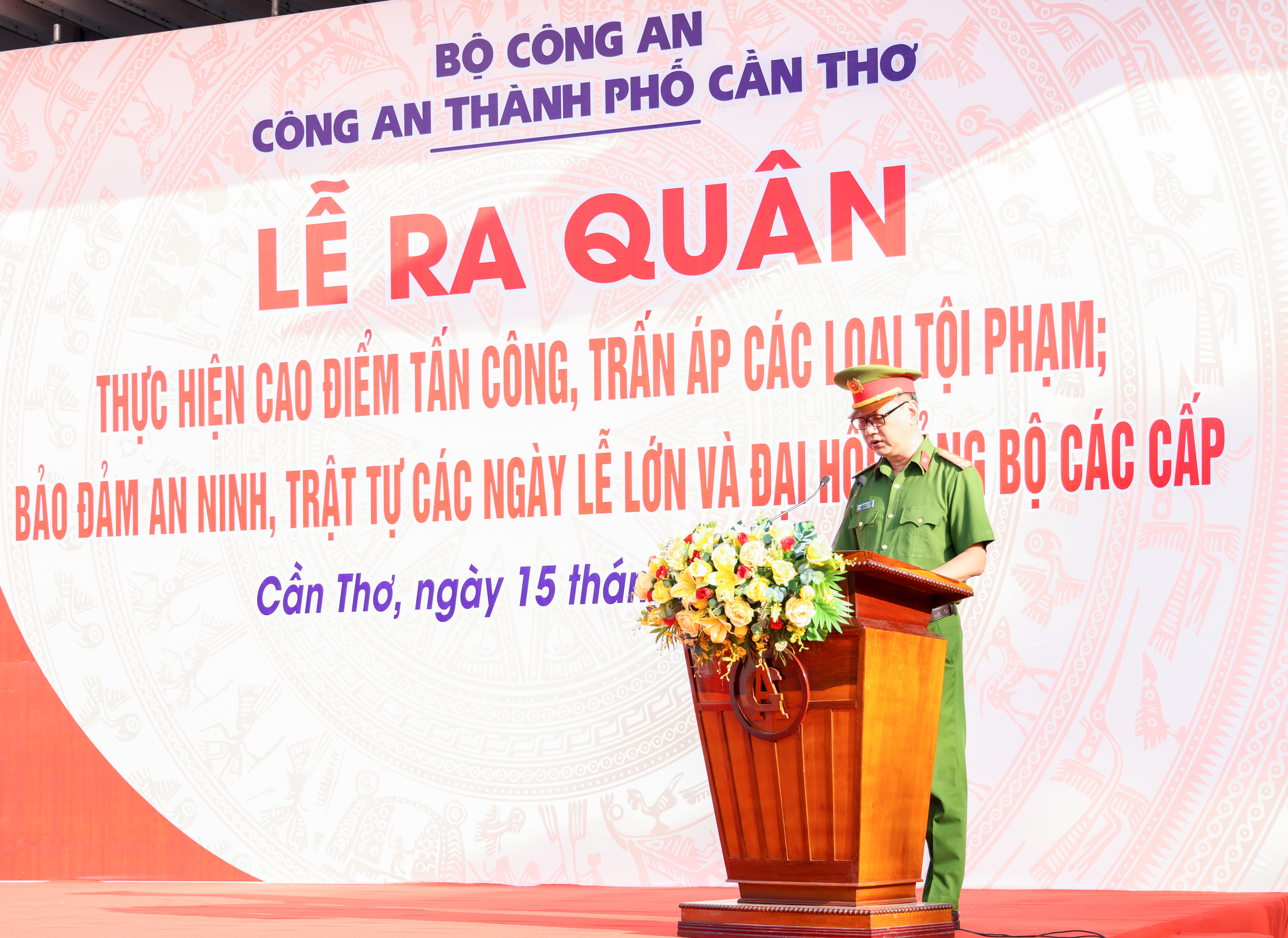 Đại tá Bùi Đức An - Phó Giám đốc Công an TP. Cần Thơ triển khai nội dung trong tâm Cao điểm.