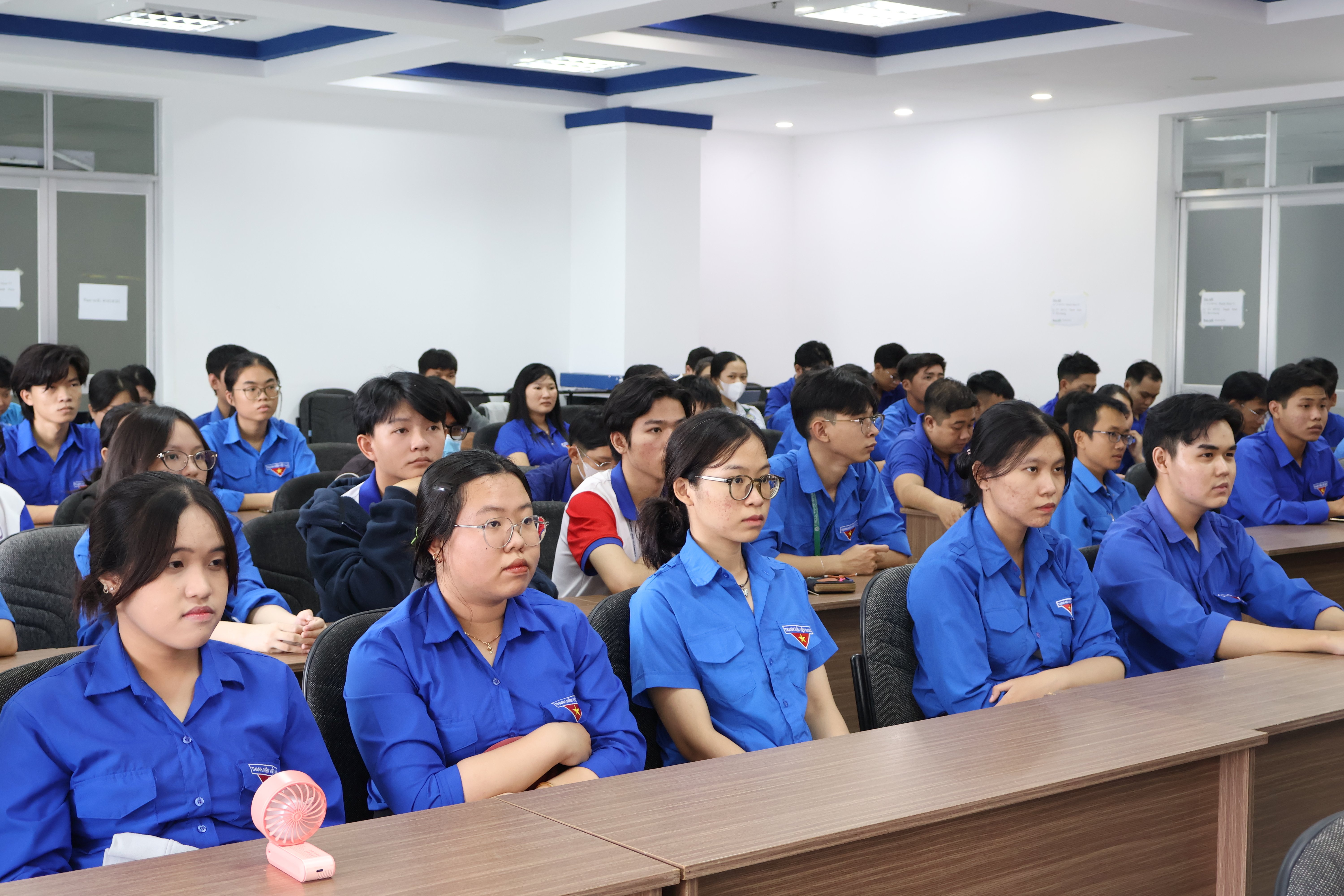 Tọa đàm thu hút 100 đoàn viên, thanh niên tham dự.