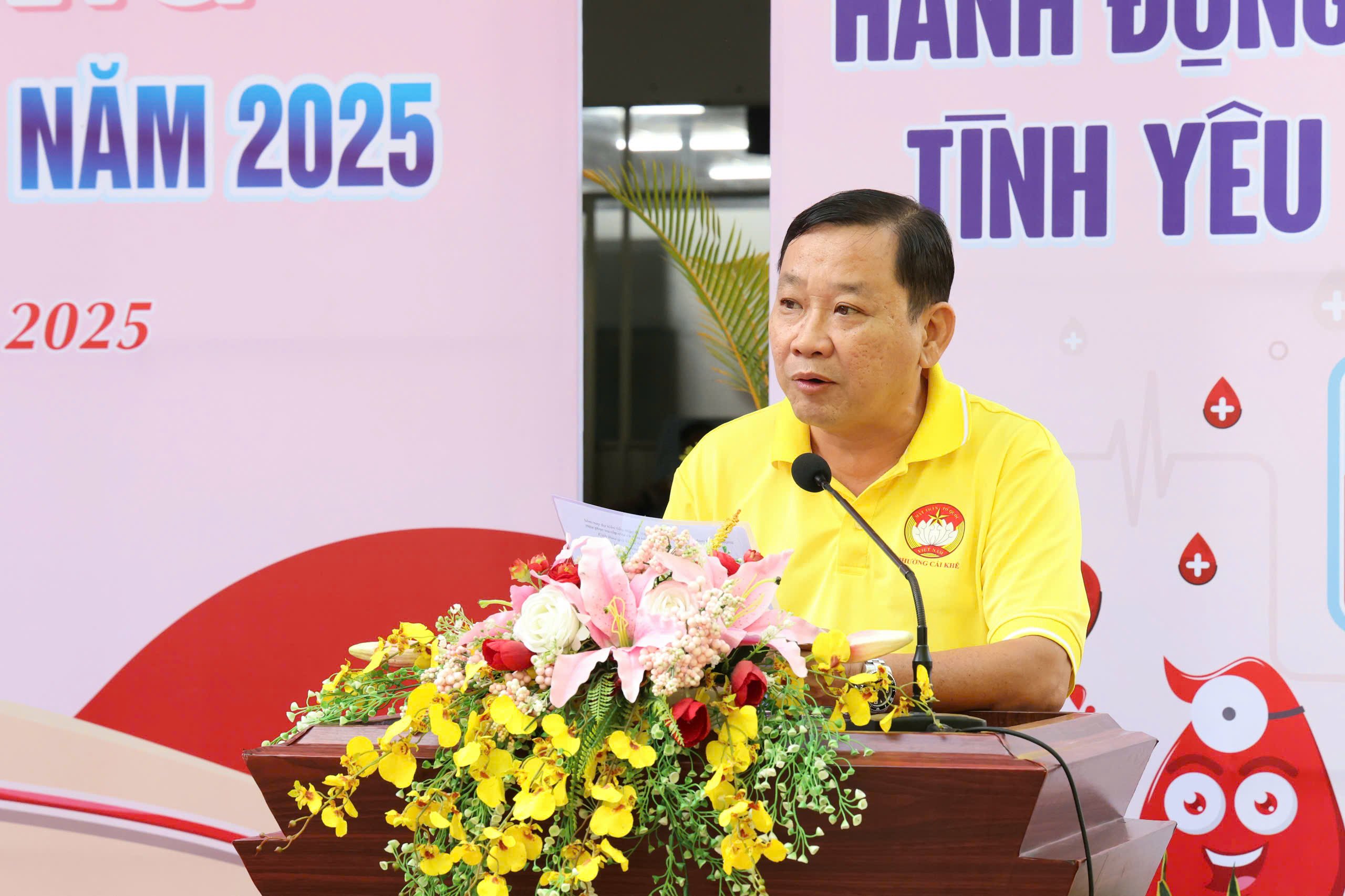 Ông Trần Tiến Dũng - Ủy viên BTV Đảng ủy, Chủ tịch Ủy ban MTTQ Việt Nam phường Cái Khế phát biểu tại buổi lễ.
