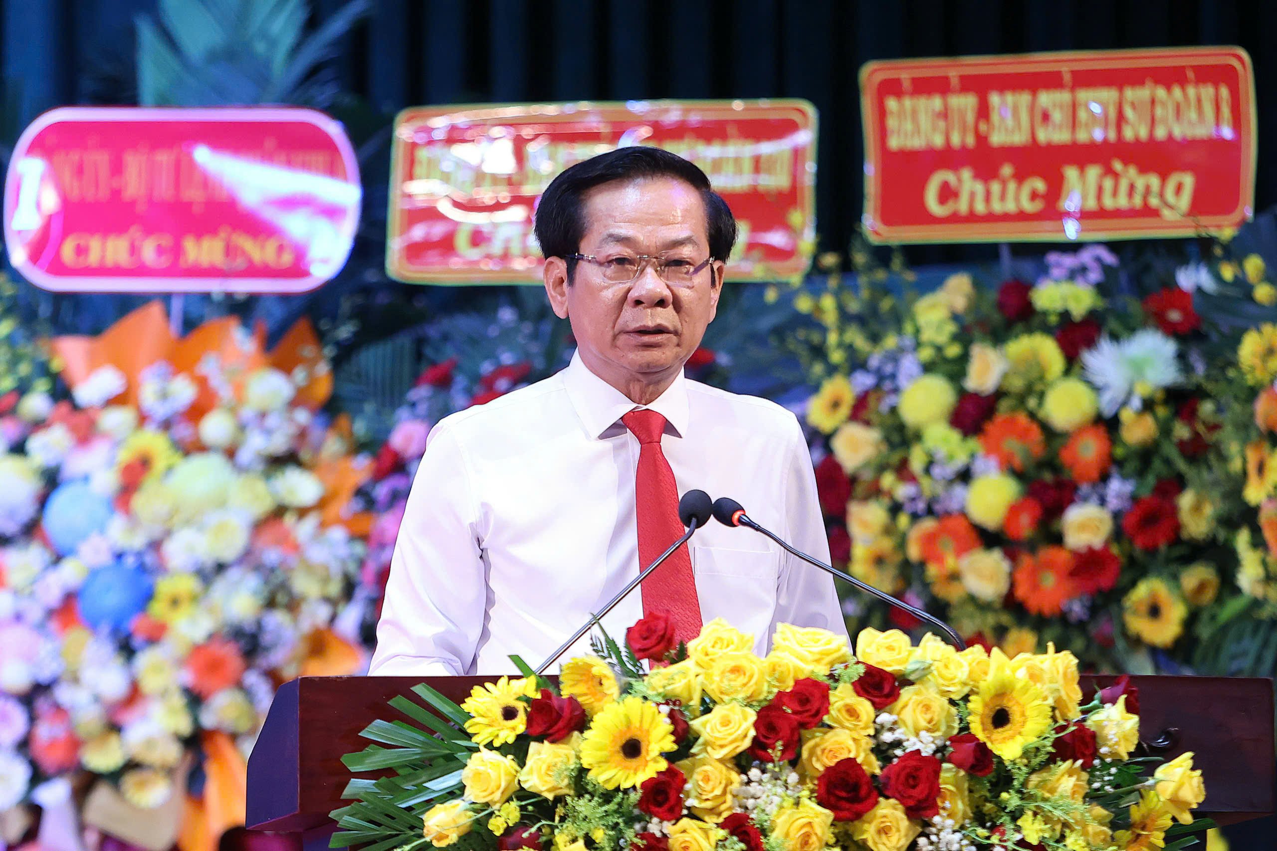 Ông Đỗ Thanh Bình - Ủy viên BCH Trung ương Đảng, Bí thư Thành ủy Cần Thơ phát biểu tại buổi lễ.