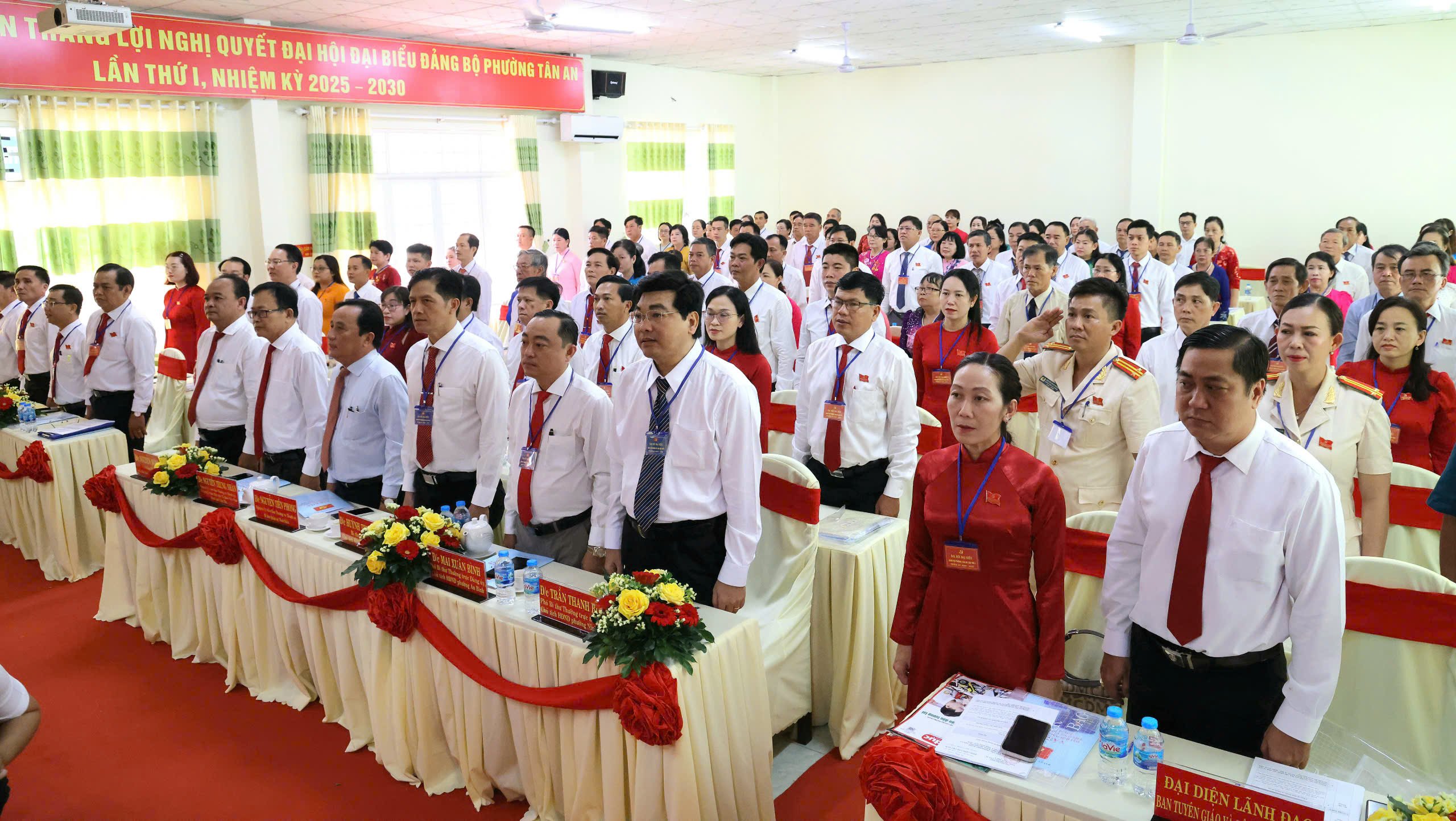 Toàn cảnh Đại hội đại biểu Đảng bộ Phường Tân An lần thứ I, nhiệm kỳ 2025 - 2030.