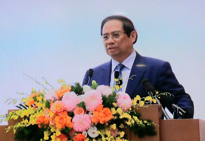 Ông Phạm Minh Chính, Ủy viên Bộ Chính trị, Thủ tướng Chính phủ phát biểu chỉ đạo tại điểm cầu Trung ương. Ảnh chụp màn hình trực tuyến.