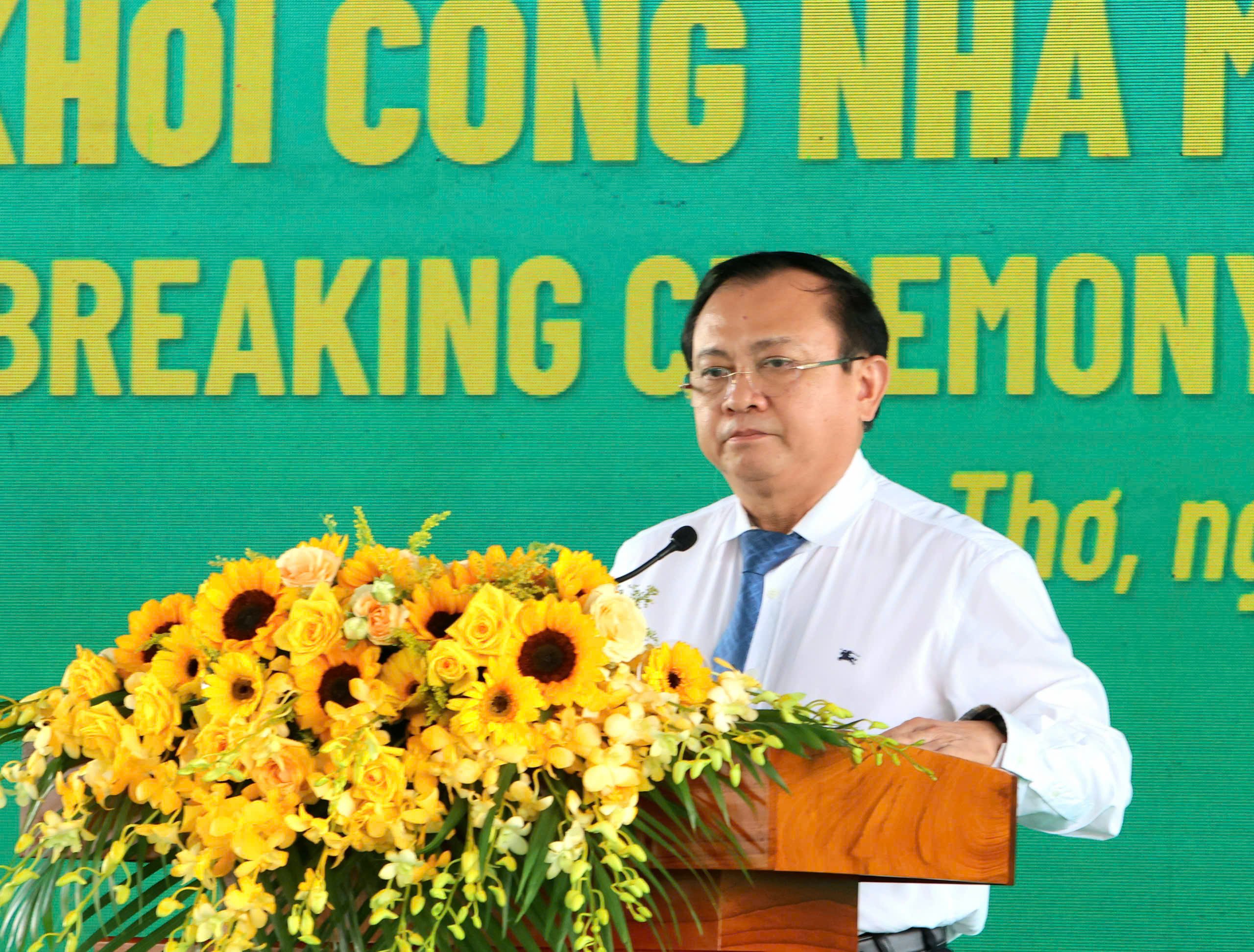 Ông Lê Tấn Cận - Thứ Trưởng Bộ Tài chính phát biểu tại buổi lễ.