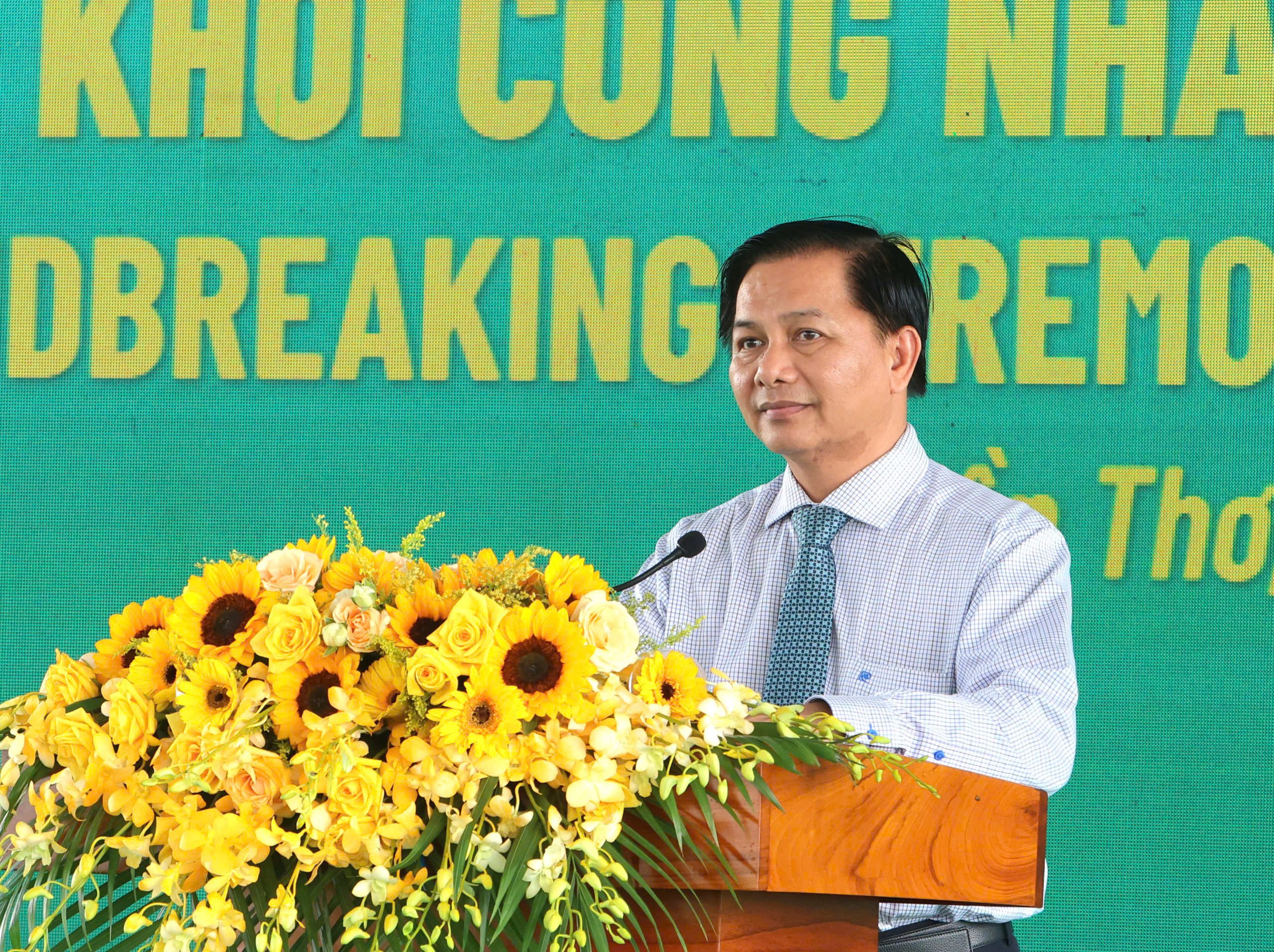 Ông Trần Văn Lâu - Phó Bí thư Thành ủy, Chủ tịch UBND TP. Cần Thơ phát biểu tại buổi lễ.