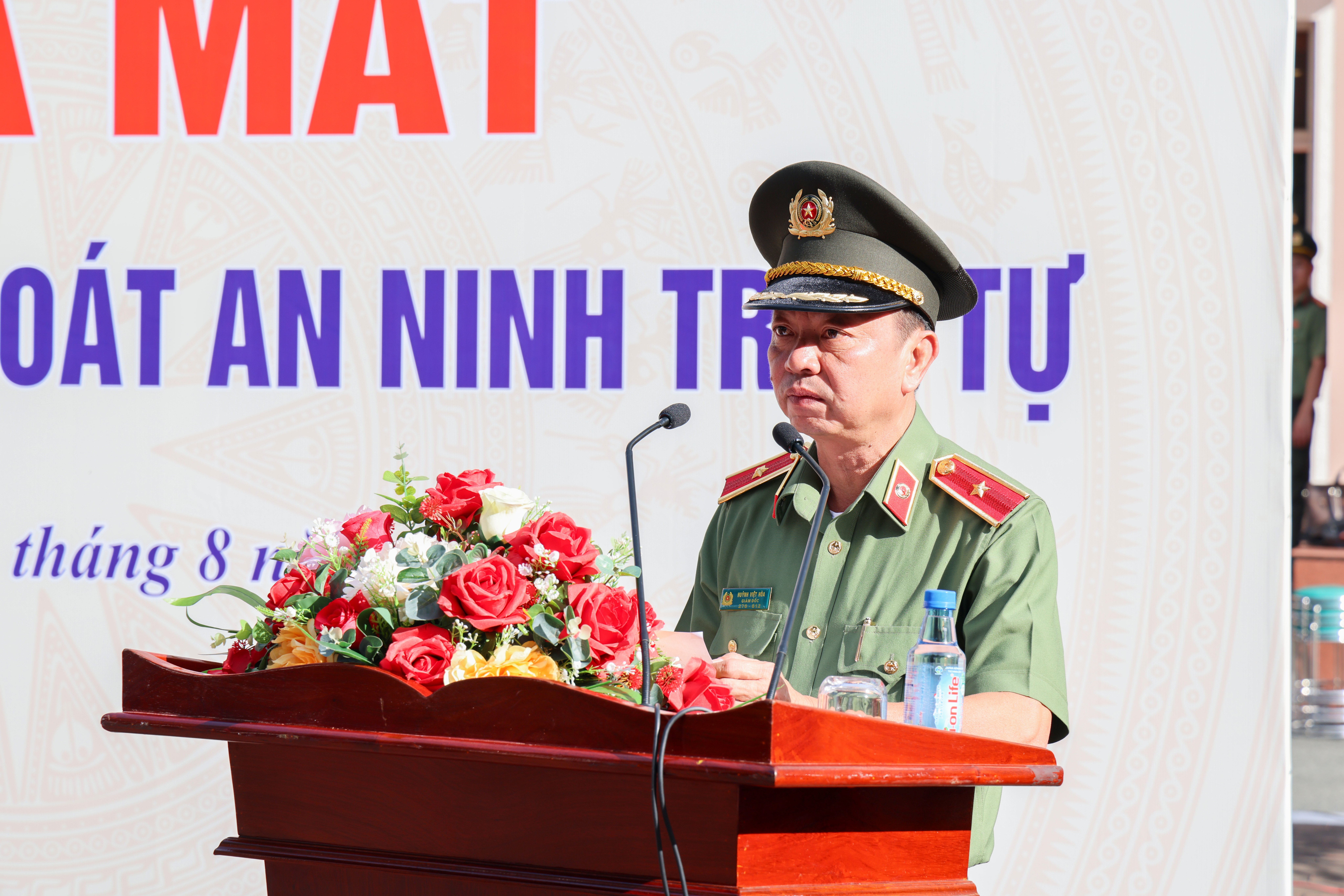 Thiếu tướng Huỳnh Việt Hòa - Ủy viên BTV Thành ủy, Bí thư Đảng ủy, Giám đốc Công an TP. Cần Thơ phát biểu.