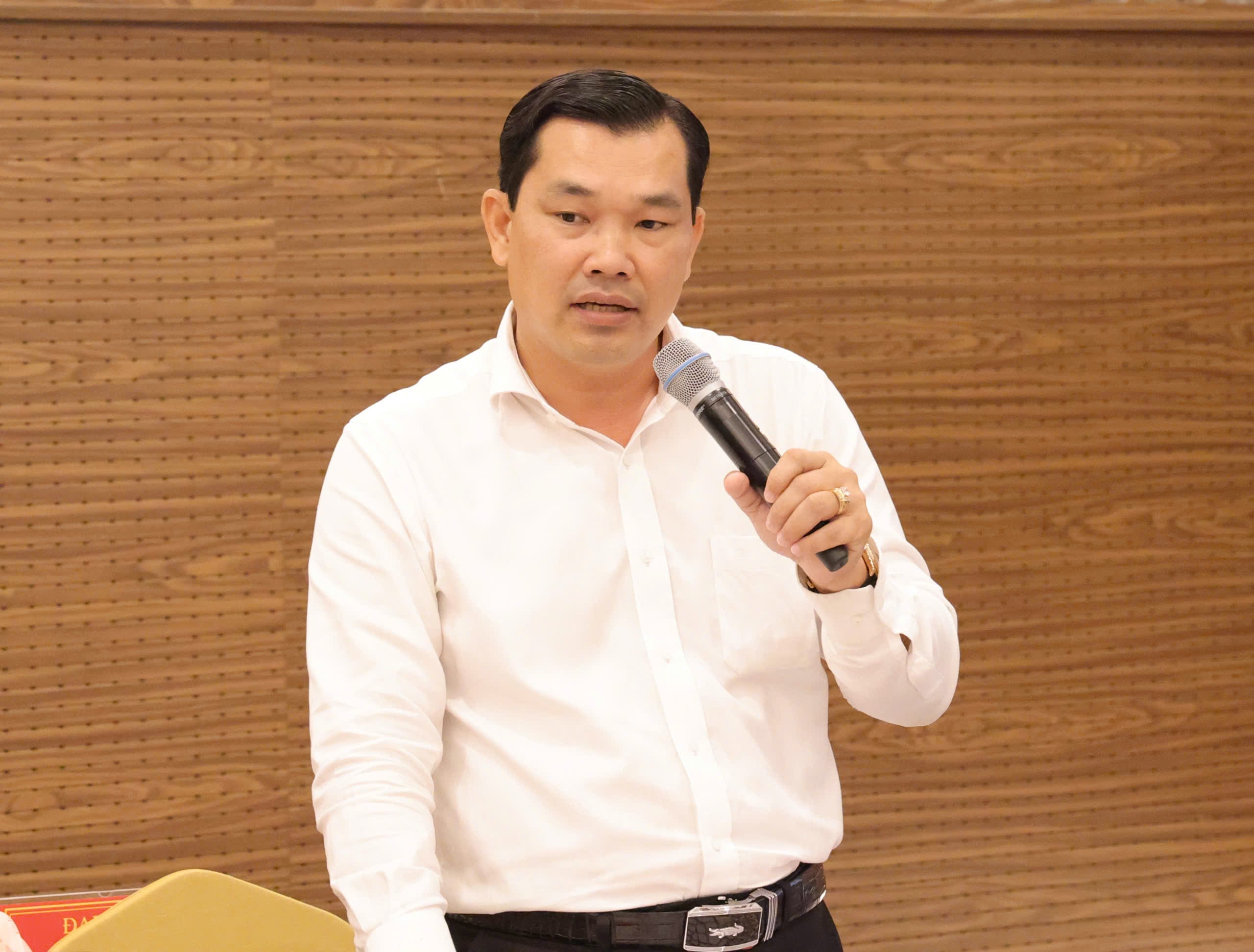 Ông Lê Minh Tuấn - Phó Giám đốc Sở VHTT&DL TP. Cần Thơ phát biểu tại buổi họp báo.