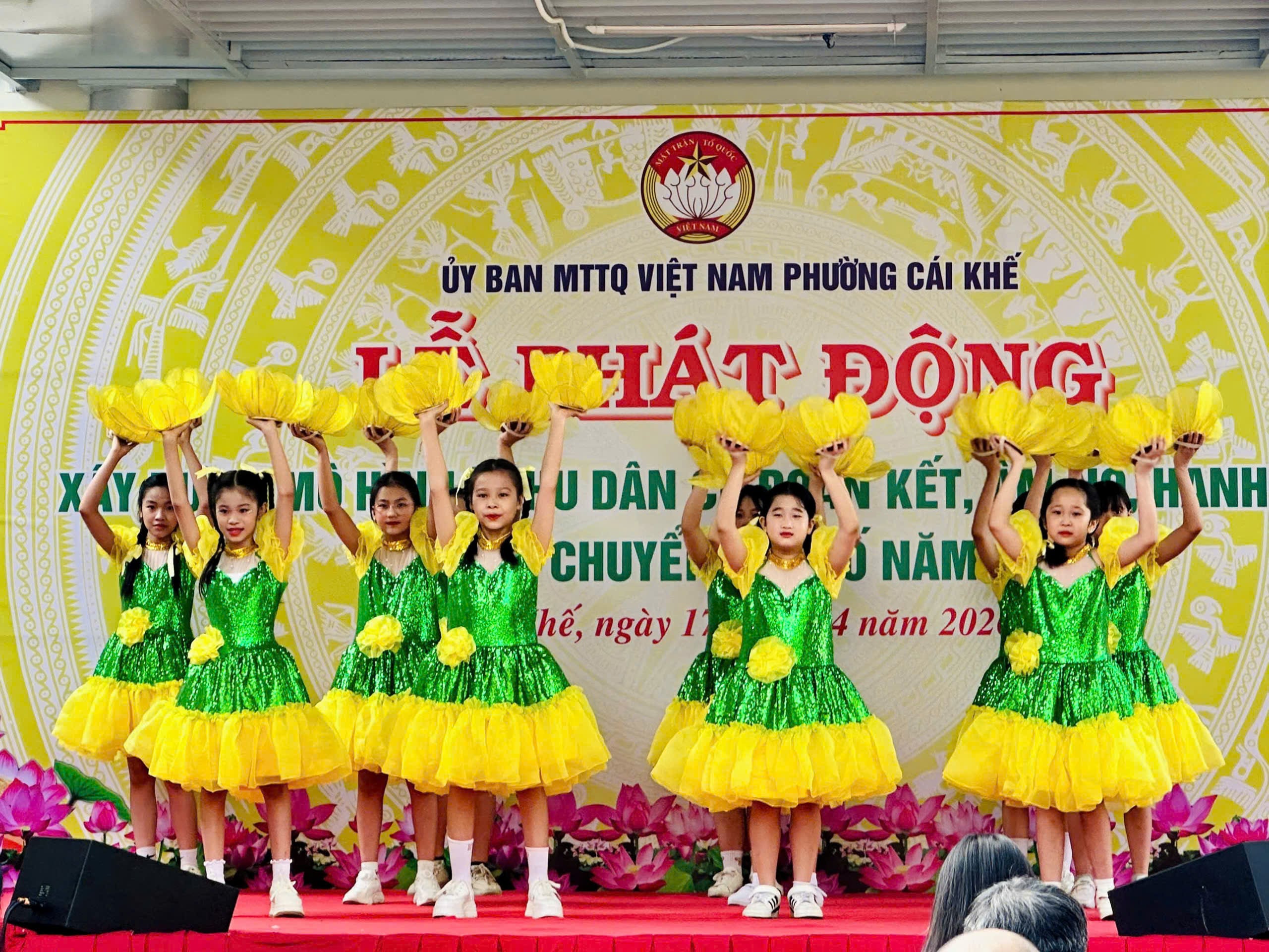 Các tiết mục văn nghệ tại buổi lễ.