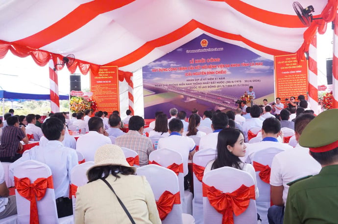 Quang cảnh Lễ khởi công.