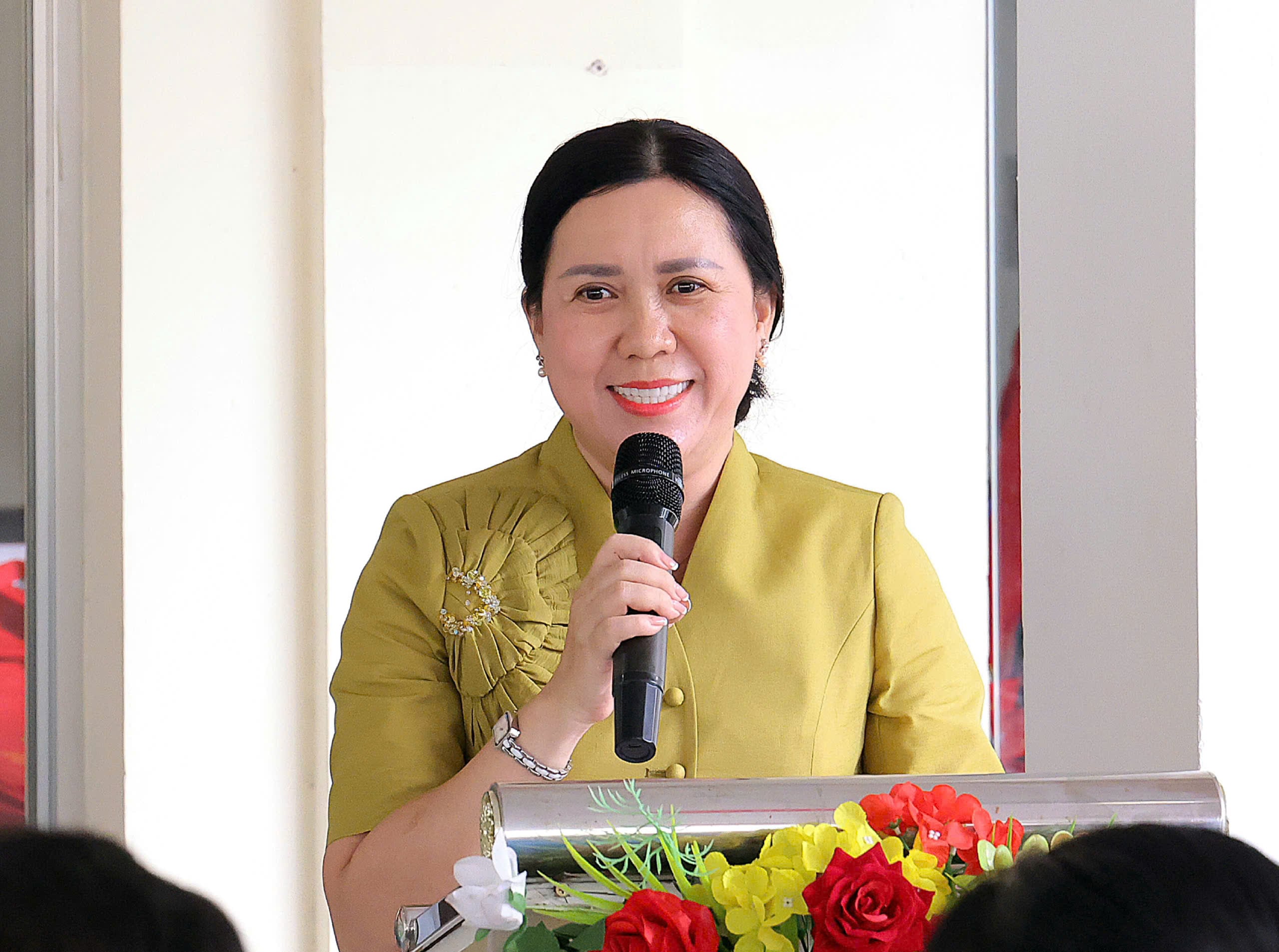 Bà Nguyễn Thị Hồng Nga - Ủy viên Ban Thường vụ Đảng ủy, Chủ tịch Ủy ban MTTQ Việt Nam phường Ninh Kiều phát biểu tại buổi lễ.