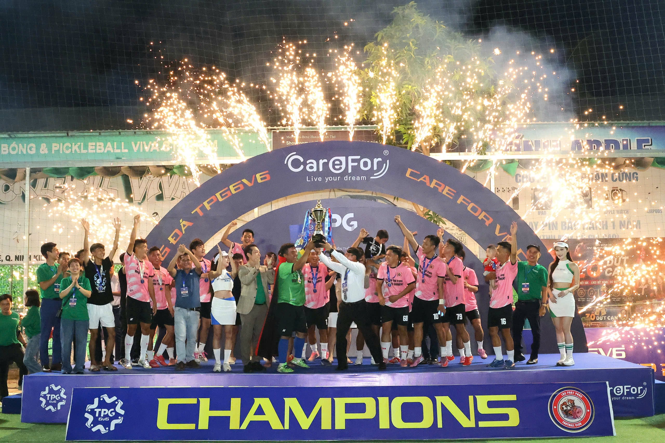 Đội Lộc Phát Phúc FC đoạt chức vô địch Giải các CLB toàn quốc - TPG6v6 Care For Việt Nam Cup 2026 khu vực miền Tây.