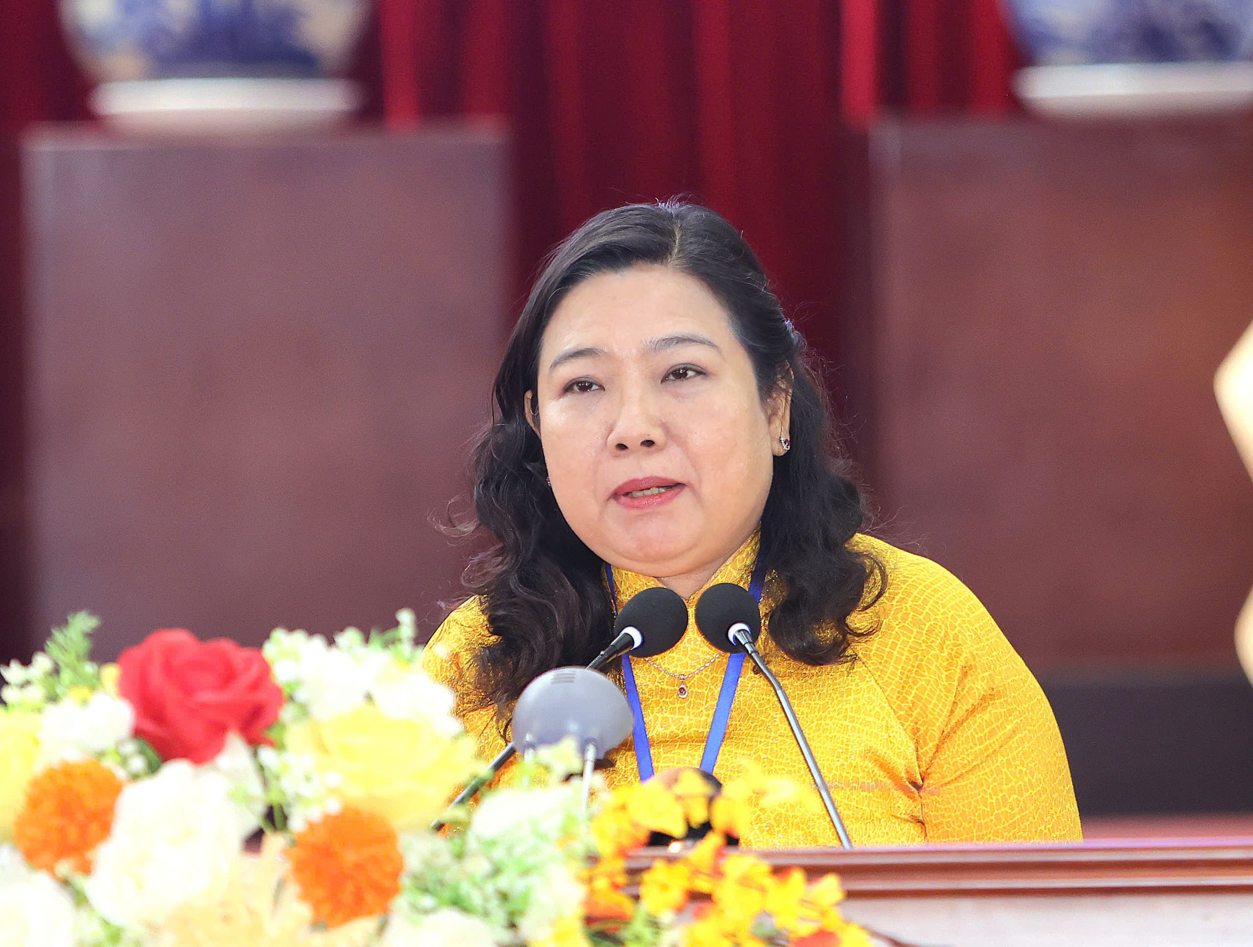 Bà Hồ Thị Cẩm Đào - Phó Bí thư Thành ủy, Chủ tịch Ủy ban MTTQ Việt Nam TP. Cần Thơ phát biểu chỉ đạo tại Đại hội.