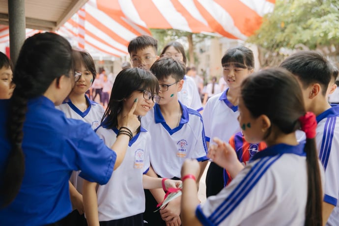 Tinh thần đoàn kết và sức trẻ được thể hiện rõ nét qua các thử thách gay cấn của phần chơi Trò chơi lớn.