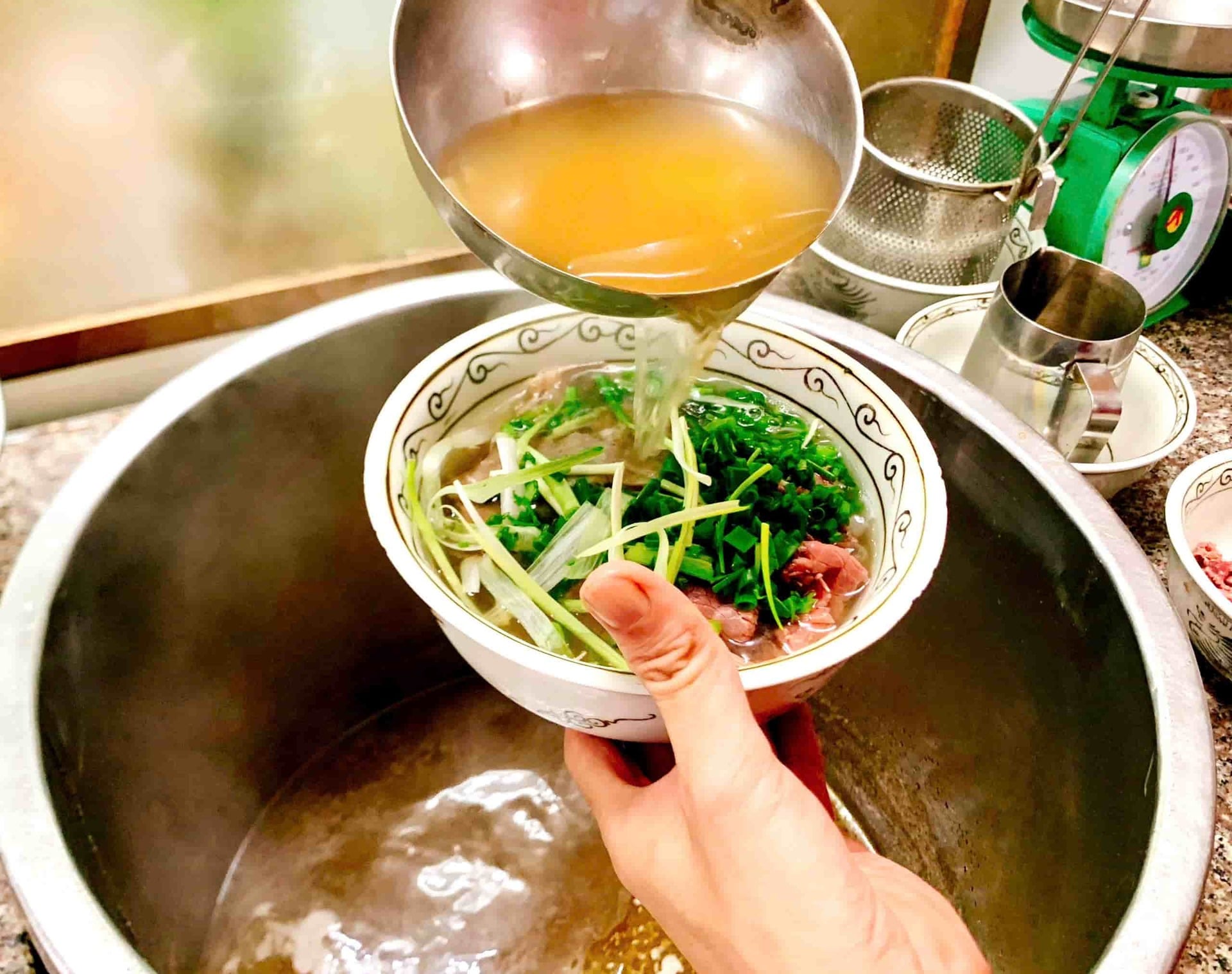 Pho-Ngoc-Vuong-2-Min