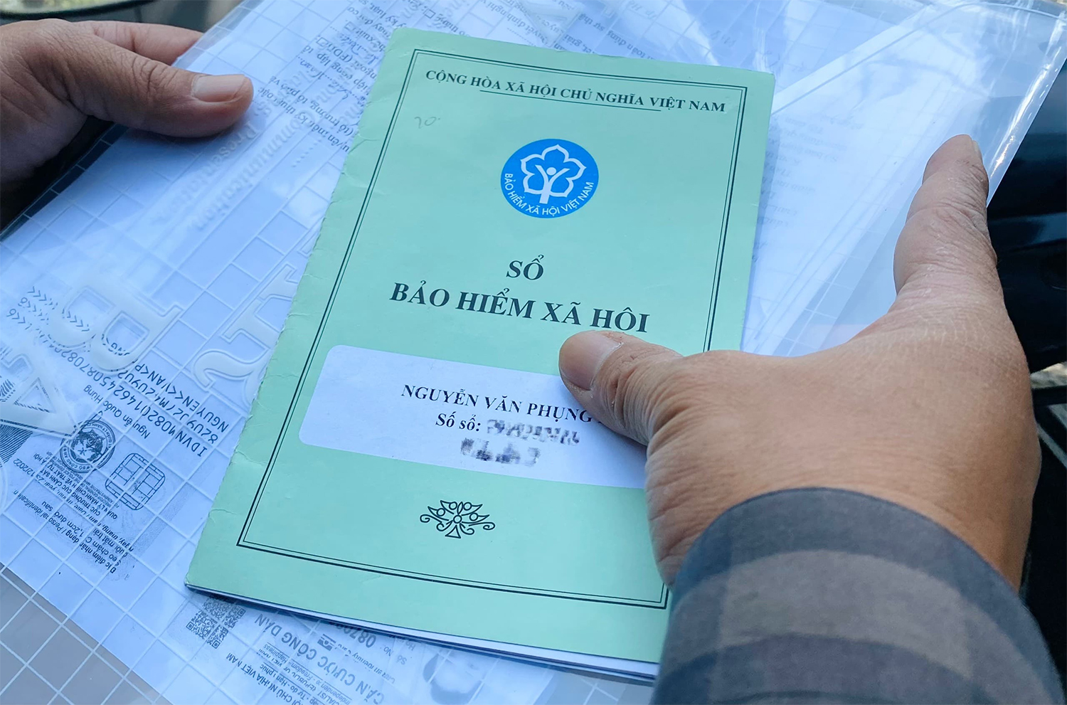 bao-nhieu-tuoi-duoc-tham-gia-bhxh-tu-nguyen