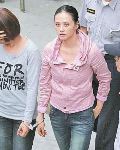 Gallery - 'Ngọc nữ showbiz' 5 năm đi tù 3 lần vì nghiện ngập, nay mắc ung thư tá tràng di căn, chồng tài xế xe công nghệ thì bị bắt vì tội quấy rối tình dục - image 7
