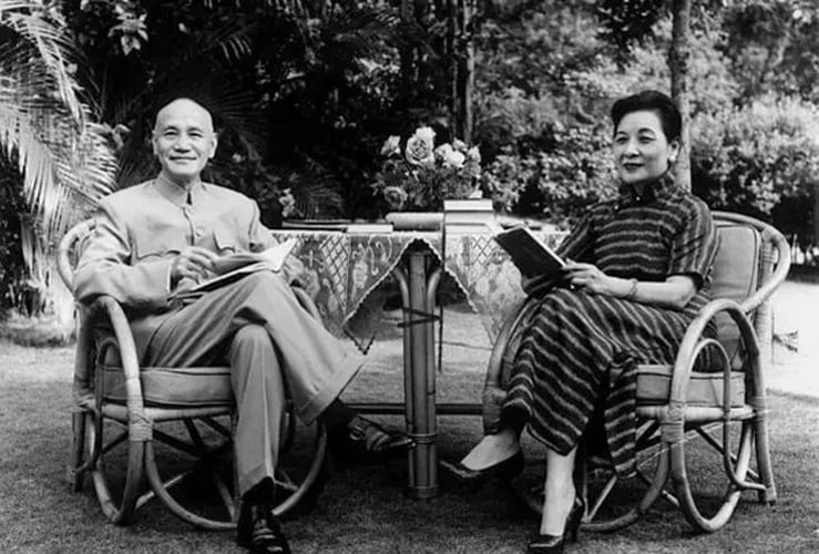 Gallery - Hé lộ nhật ký 'yêu vợ' của Tưởng Giới Thạch với Tống Mỹ Linh: 'Không có em bên cạnh, anh khó giữ bình tĩnh giữa phong ba' - image 4