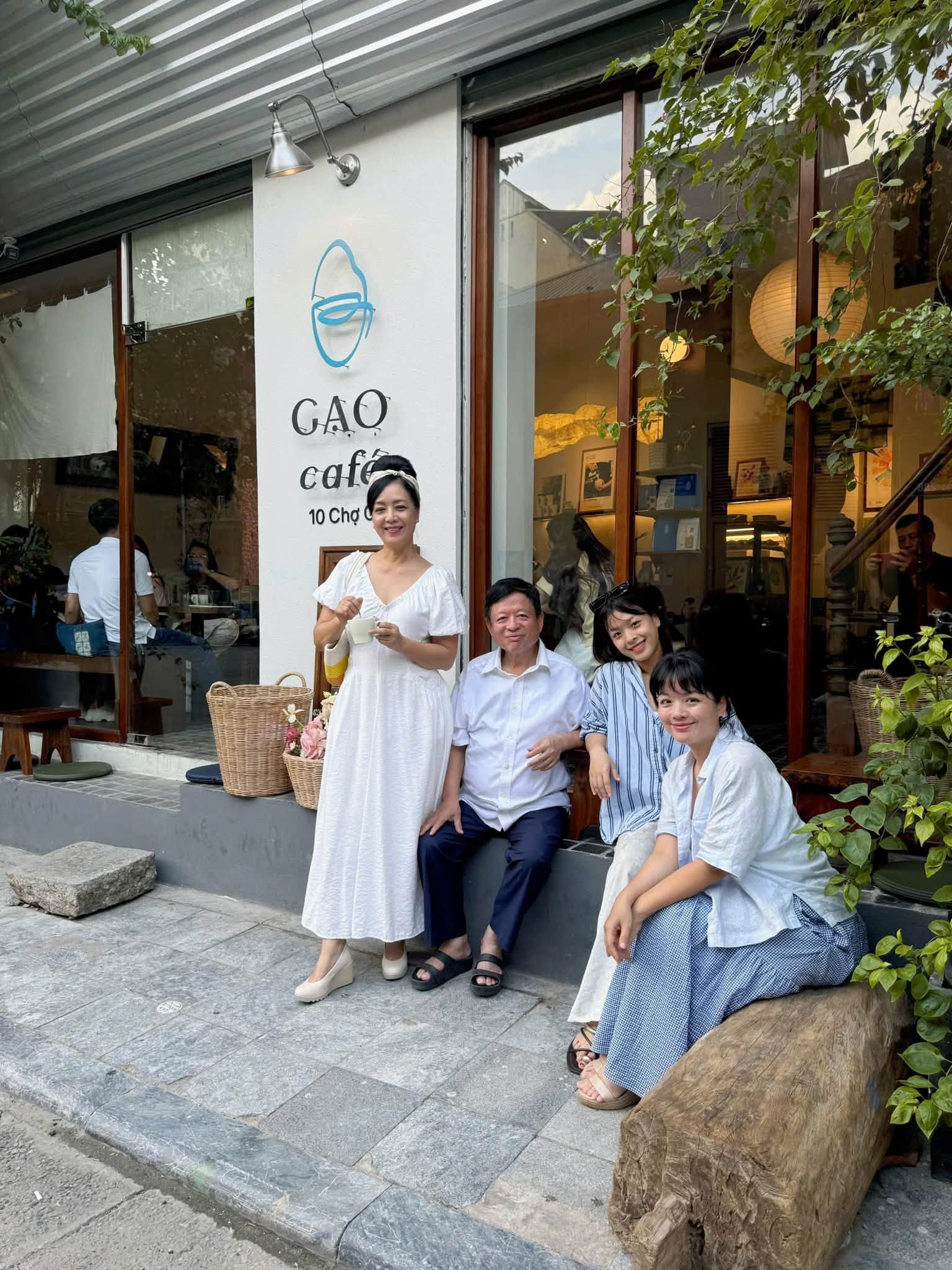 Gallery - Gia thế đáng ngưỡng mộ của một gia đình nghệ sĩ Việt: Bố là nhạc sĩ, PGS.TS danh tiếng, mẹ là NSƯT, con gái tiếp bước nghệ thuật - image 6