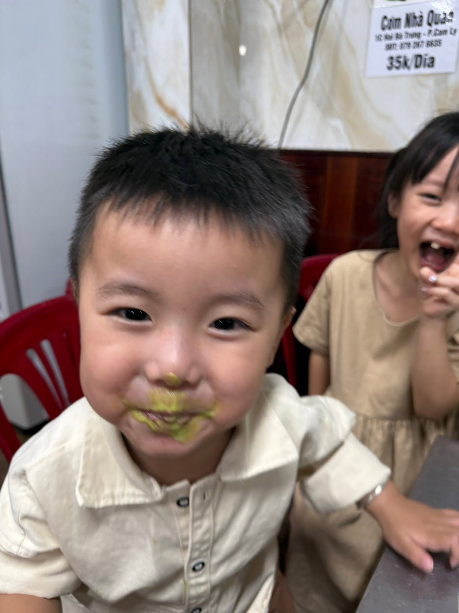 Gallery - Sao Việt 26/6: Em trai Hoài Linh bị trộm móc hết sạch tiền ở châu Âu; Đồng Ánh Quỳnh công khai yêu NSƯT Kim Tuyến hơn 8 tuổi - image 2