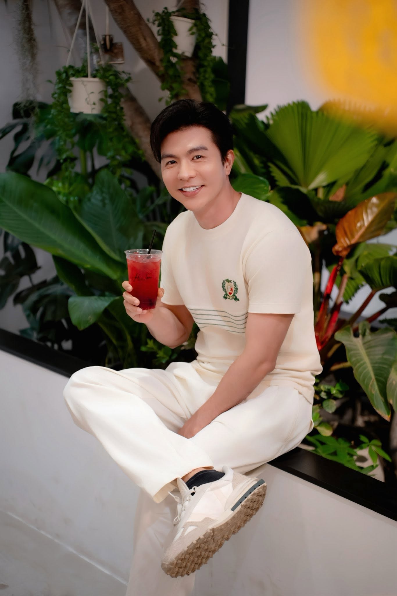 Gallery - Sao Việt 26/6: Em trai Hoài Linh bị trộm móc hết sạch tiền ở châu Âu; Đồng Ánh Quỳnh công khai yêu NSƯT Kim Tuyến hơn 8 tuổi - image 43