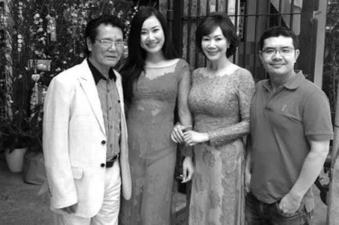 Gallery - BTV thời sự sinh năm 1957 có giọng đọc huyền thoại: Được mệnh danh 'Hoa hậu HTV', có chuyện tình 'chú - cháu' đình đám một thời, con gái là MC nổi tiếng - image 14
