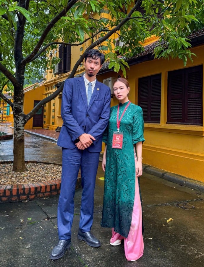 Gallery - Sao Việt 27/6: Tin buồn liên quan đến Hoài Linh; Sự thực về bức ảnh Đen Vâu và Hoàng Thùy Linh đang lan truyền - image 23