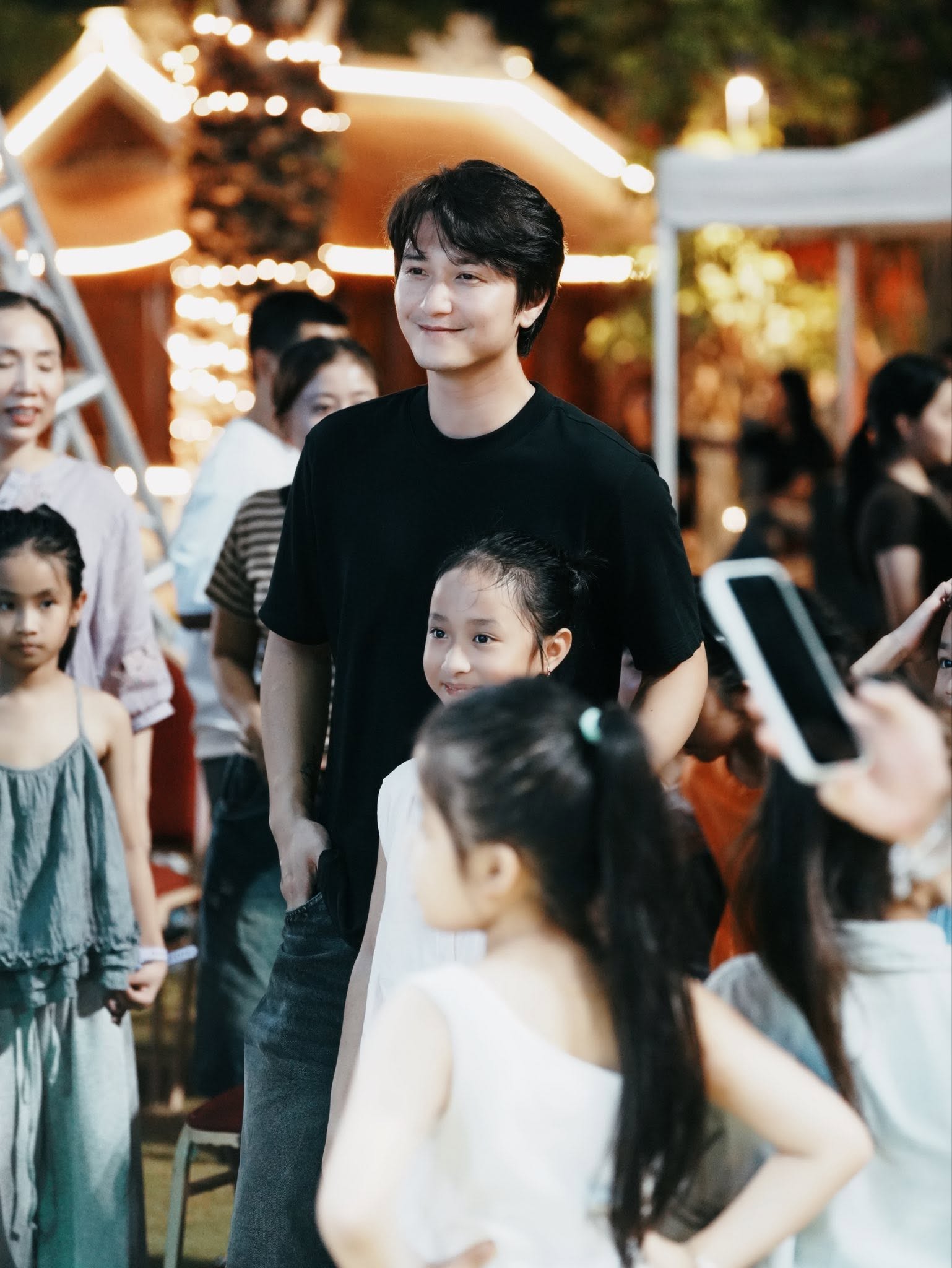 Gallery - Sao Việt 28/6: NSND Việt Anh nói gì về chuyện sinh con với vợ trẻ ở tuổi U70?; Tình hình NSND Công Lý sau khi dừng sang Nhật chữa trị - image 34