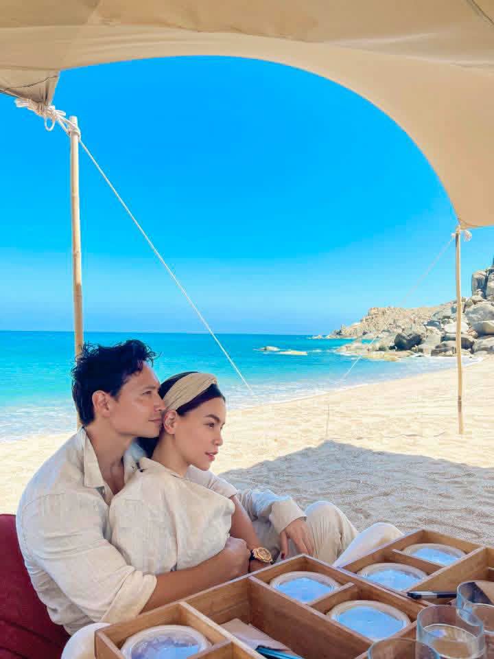 Gallery - Sao Việt 28/6: NSND Việt Anh nói gì về chuyện sinh con với vợ trẻ ở tuổi U70?; Tình hình NSND Công Lý sau khi dừng sang Nhật chữa trị - image 44