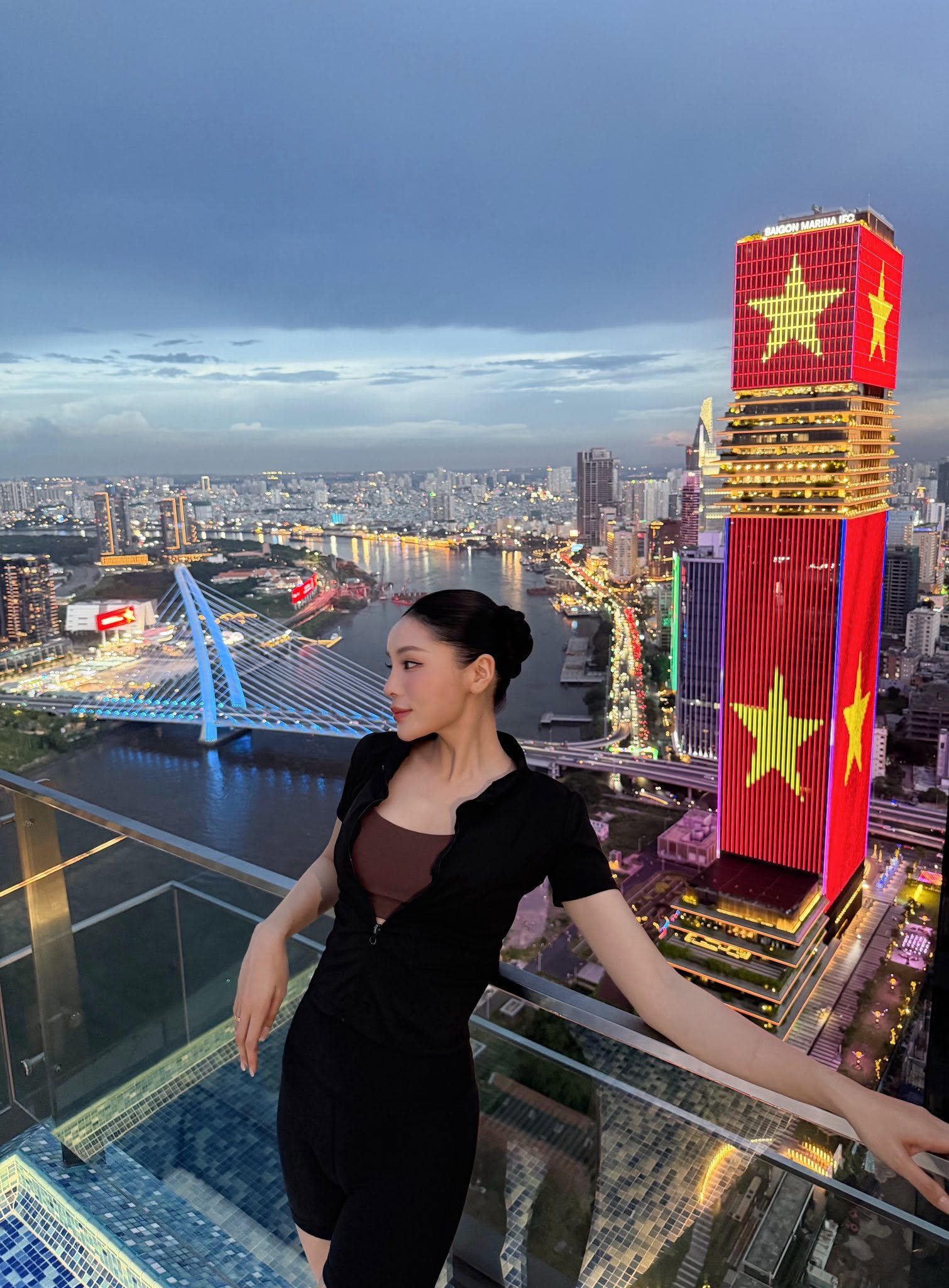 Gallery - Sao Việt 28/6: NSND Việt Anh nói gì về chuyện sinh con với vợ trẻ ở tuổi U70?; Tình hình NSND Công Lý sau khi dừng sang Nhật chữa trị - image 50