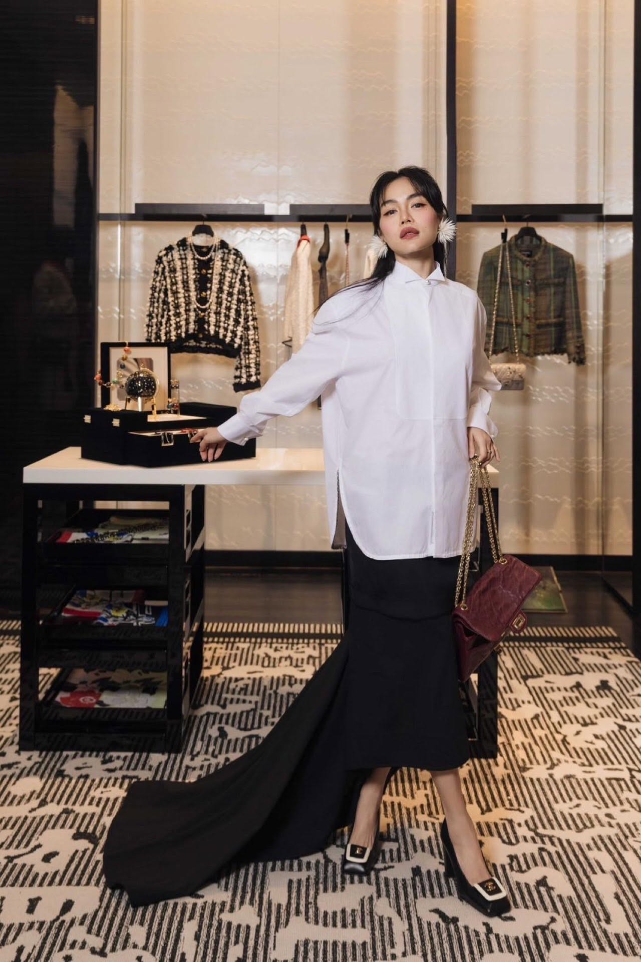Gallery - Ái nữ của 'ông trùm ô tô' khét tiếng Trần Bá Dương - Chủ tịch Thaco: Lọt danh sách 'Con nhà giàu châu Á', tự xây dựng 'đế chế' riêng không dựa dẫm vào cha tỷ phú - image 4
